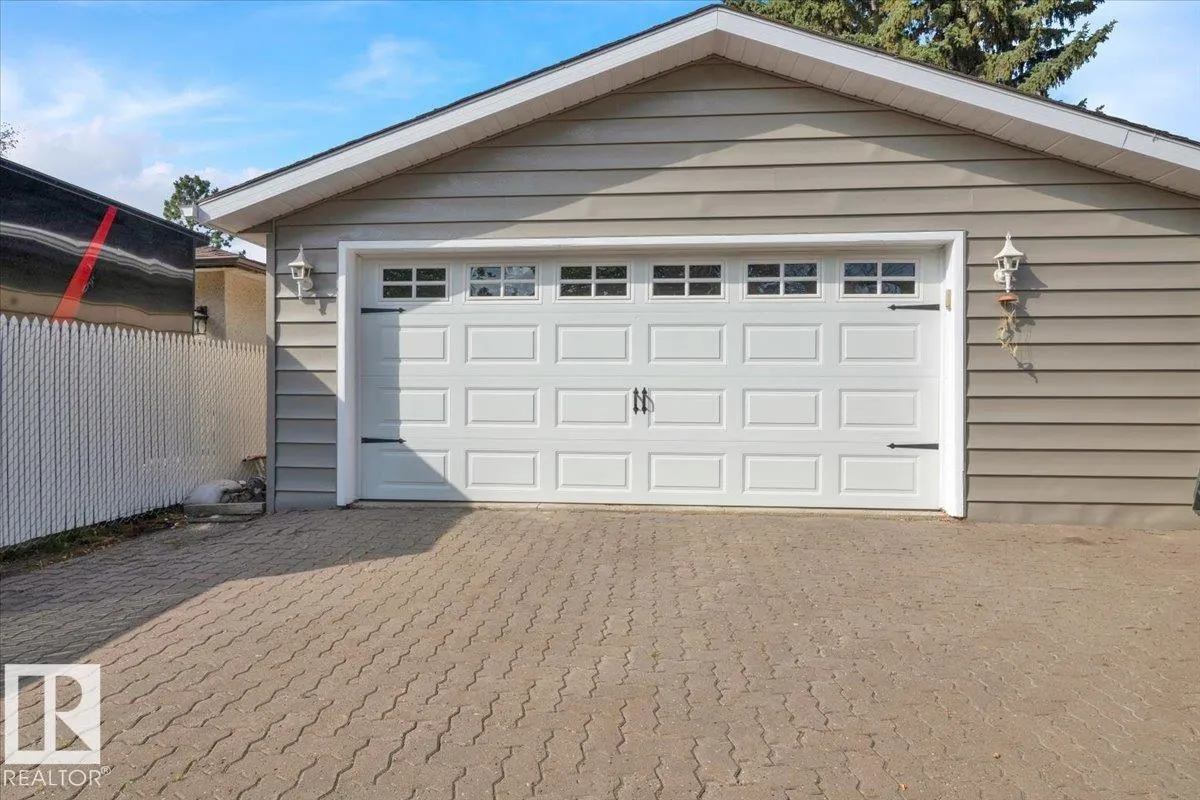 34 STARLING Drive