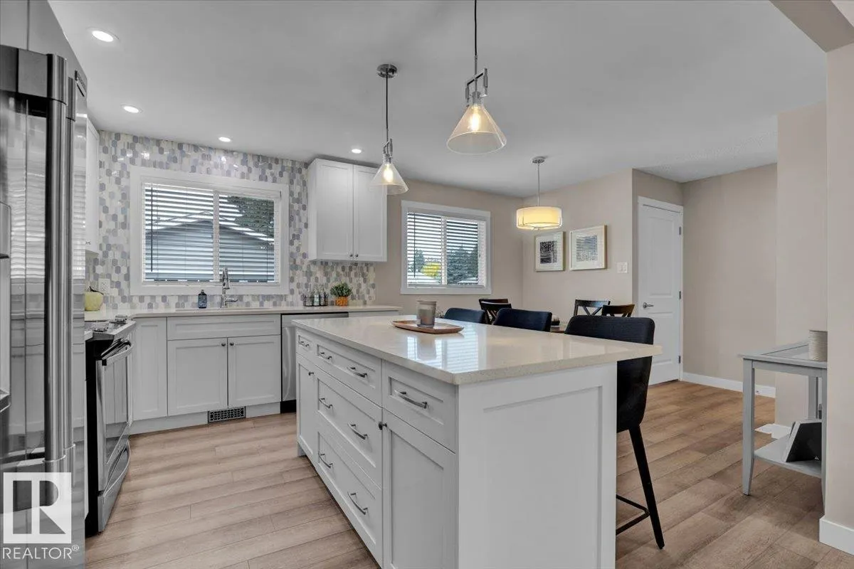 34 STARLING Drive