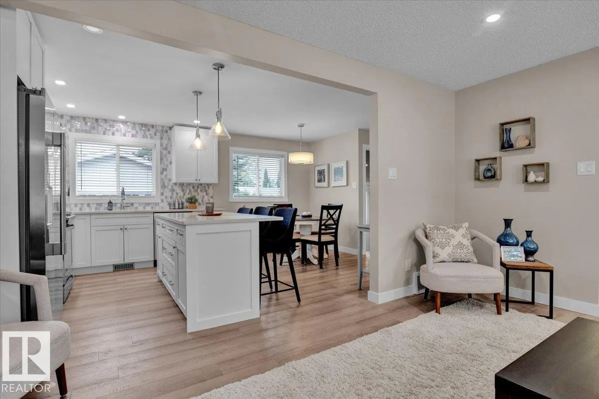 34 STARLING Drive