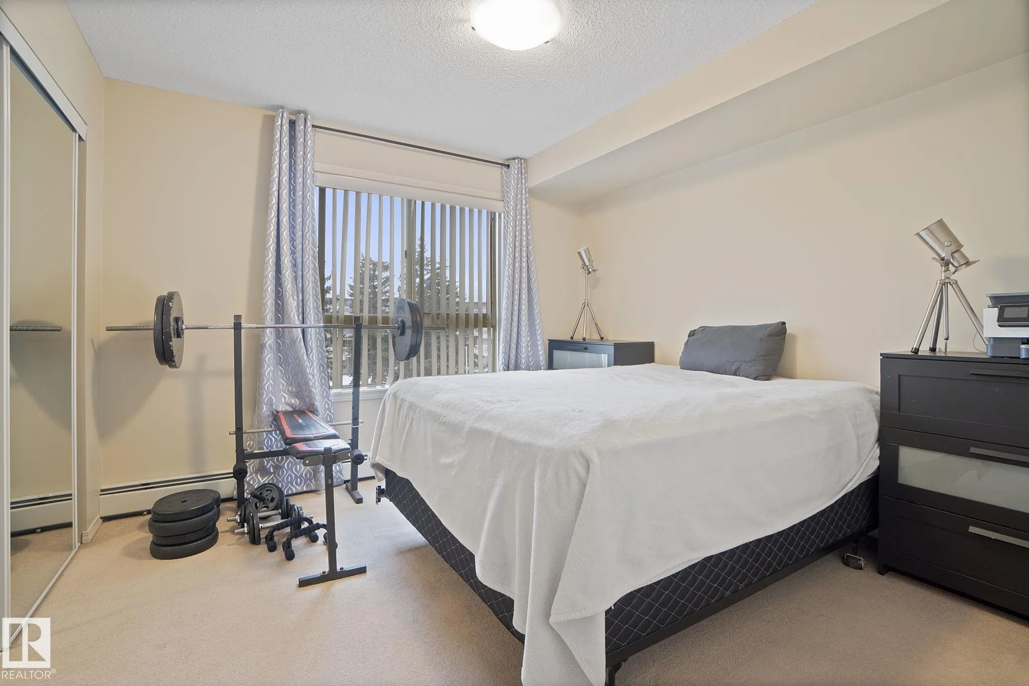 17011 67 Avenue