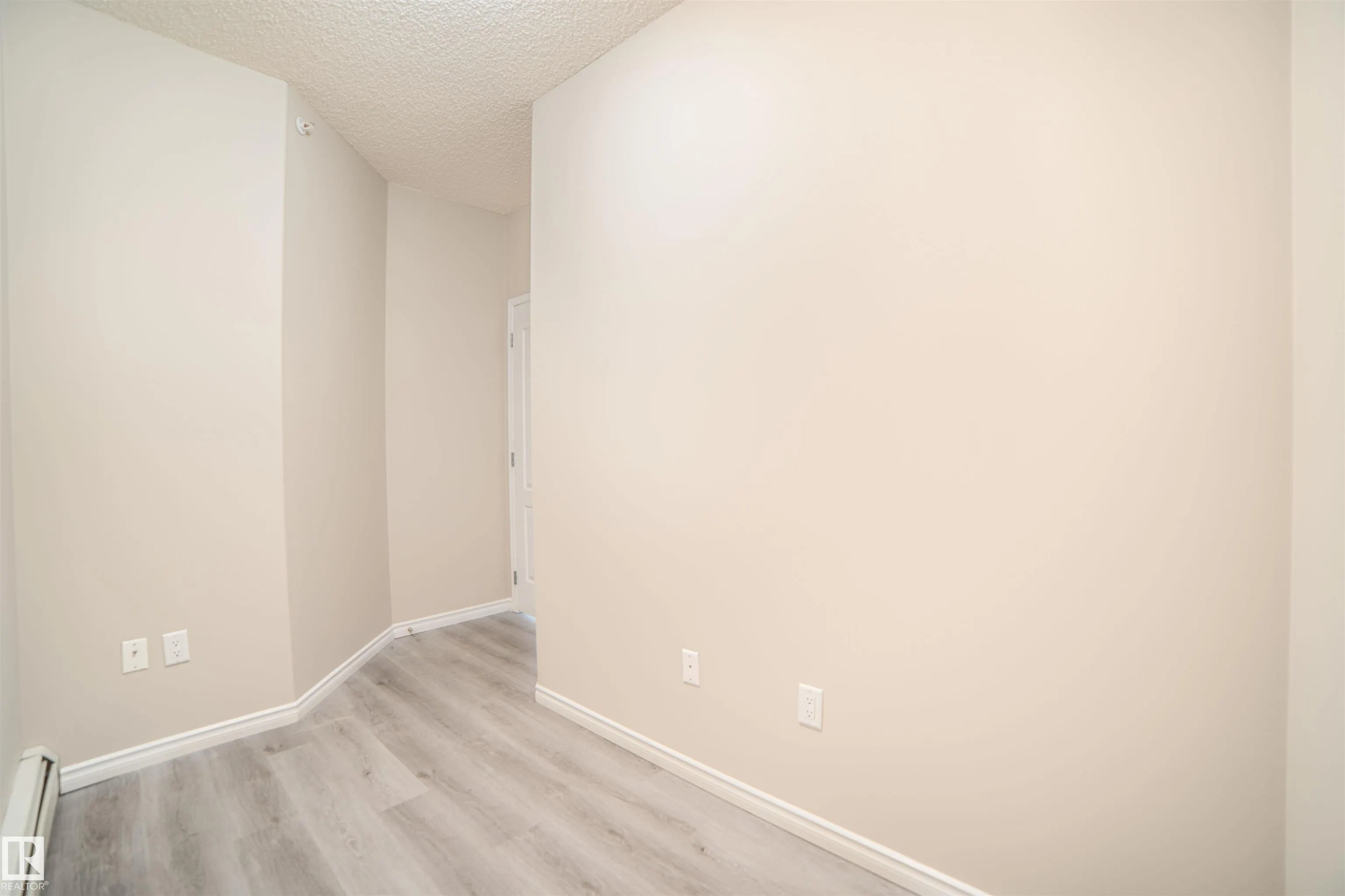 16807 100 Avenue