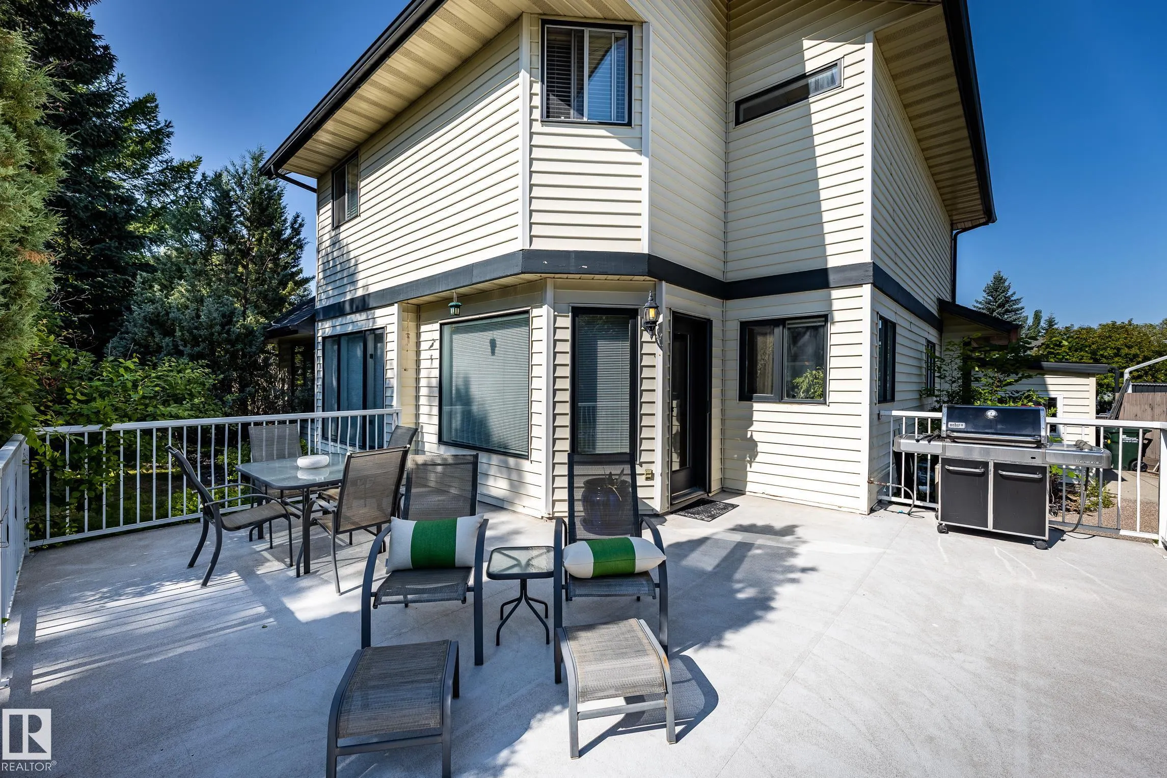 25 Carmel Court