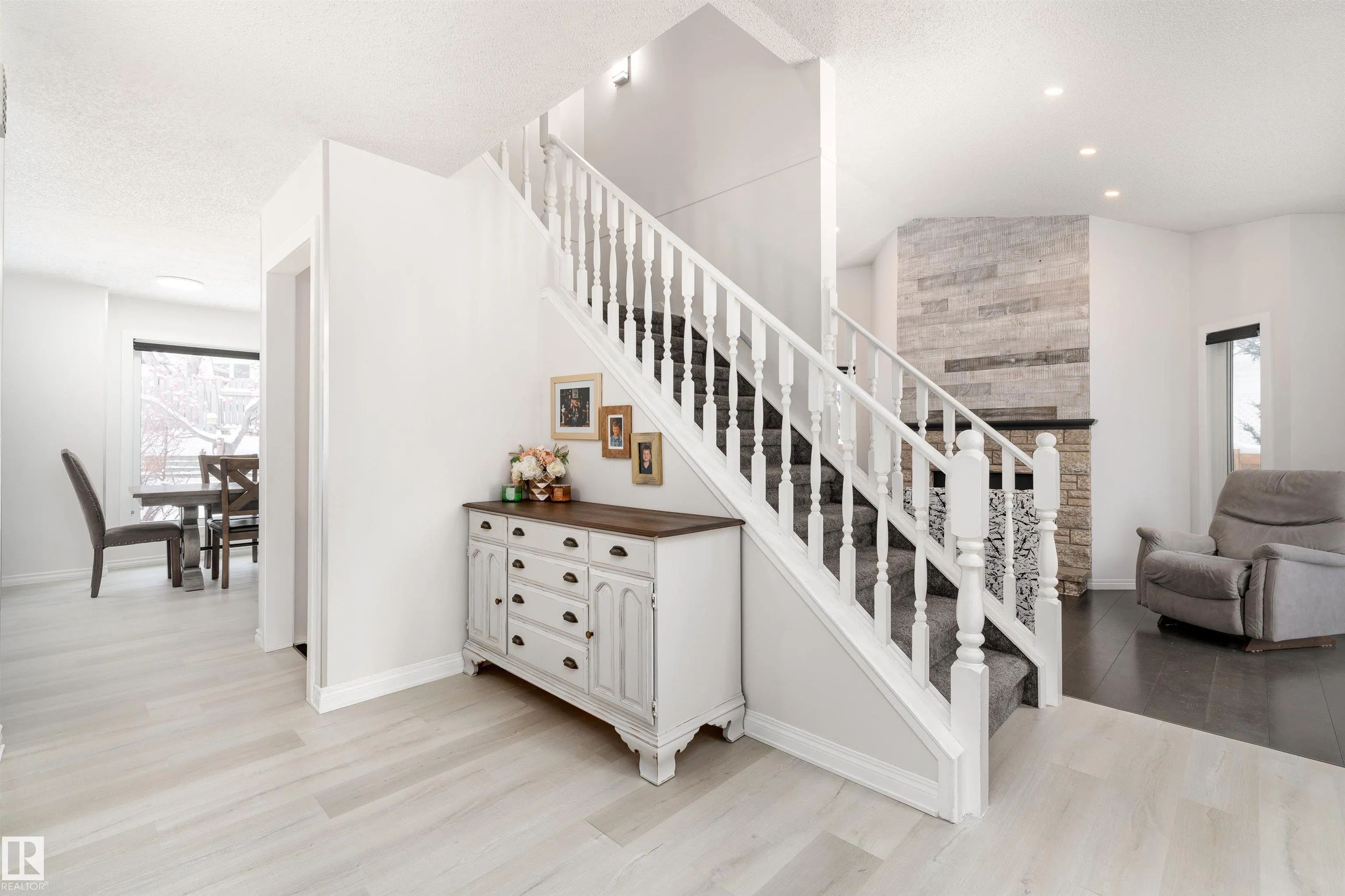 25 Carmel Court