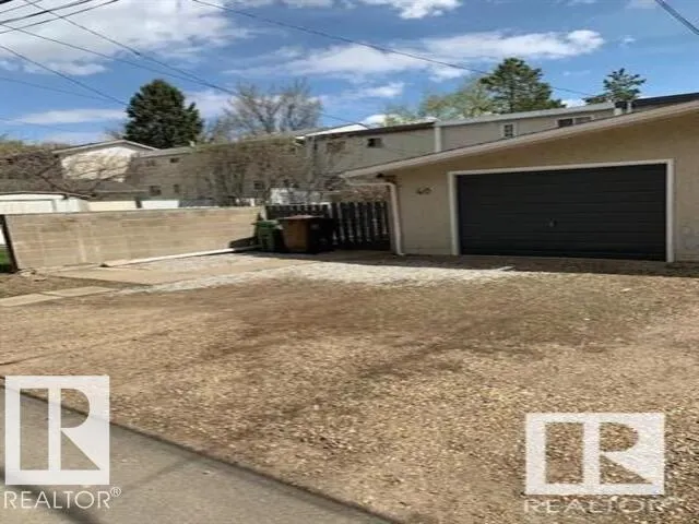 40 GARDEN Crescent
