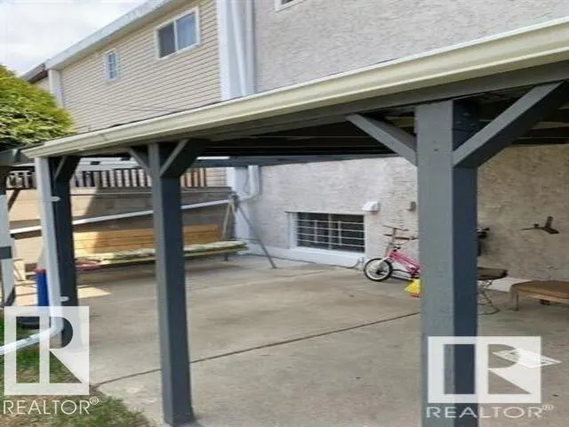 40 GARDEN Crescent