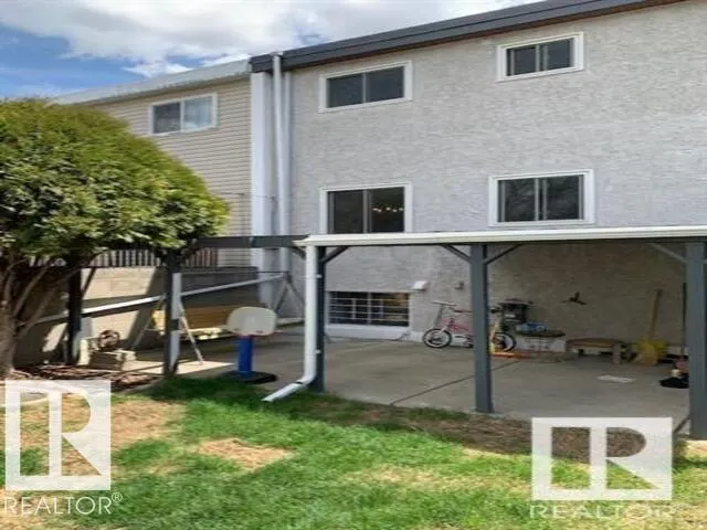 40 GARDEN Crescent
