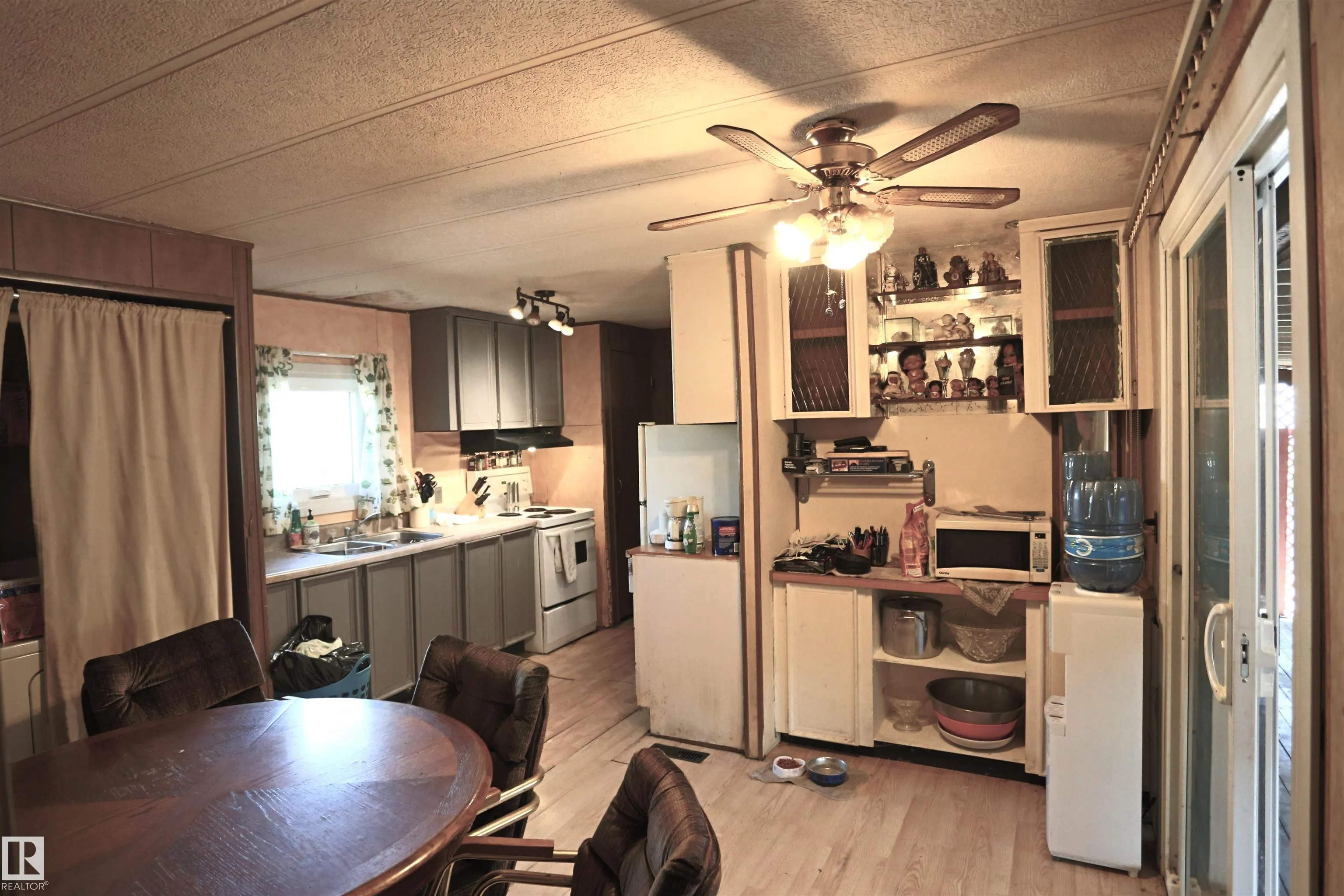 230 305 Calahoo RD