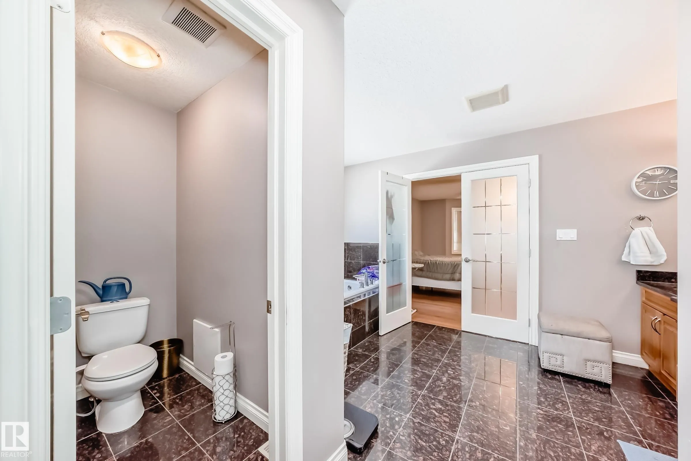 13608 160 Avenue