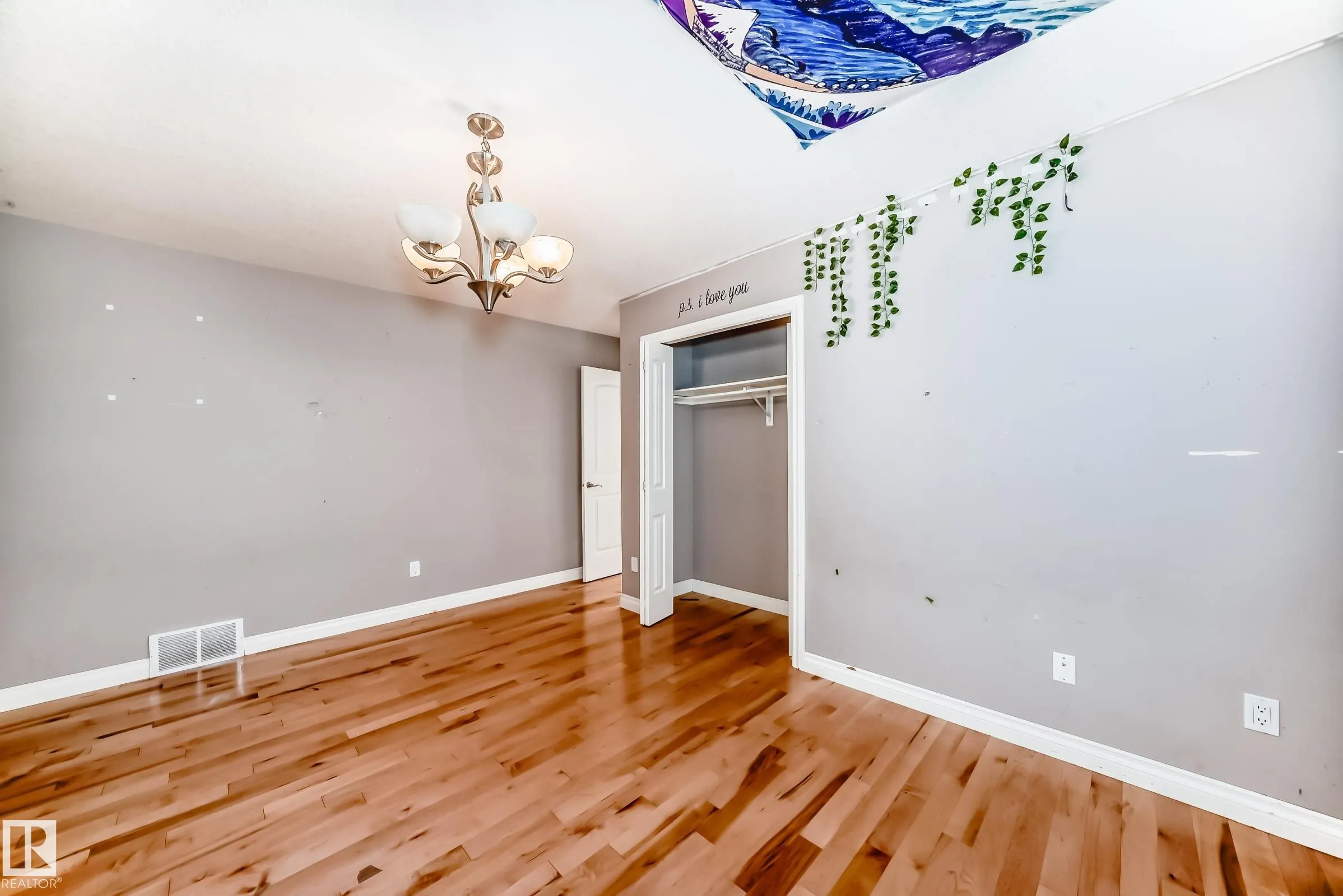 13608 160 Avenue