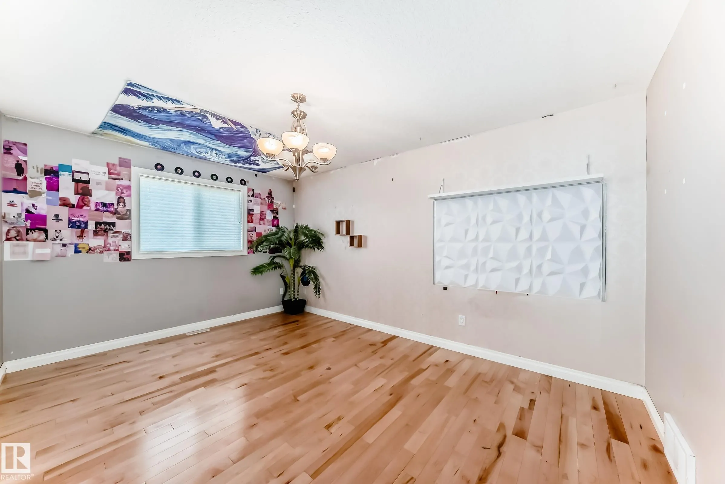 13608 160 Avenue