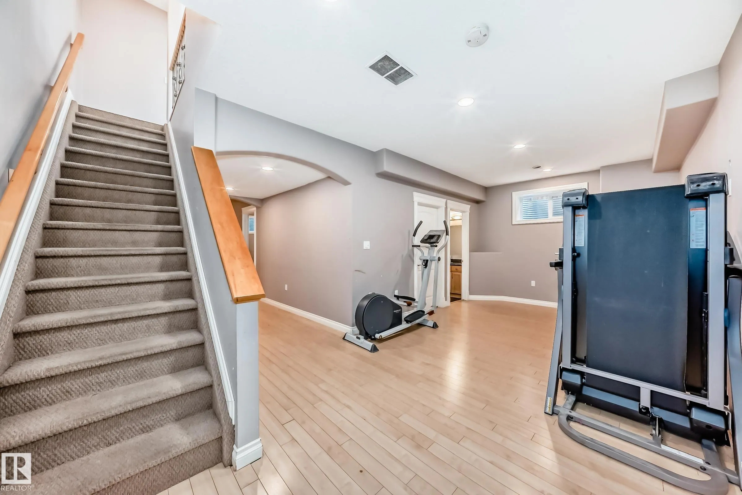 13608 160 Avenue