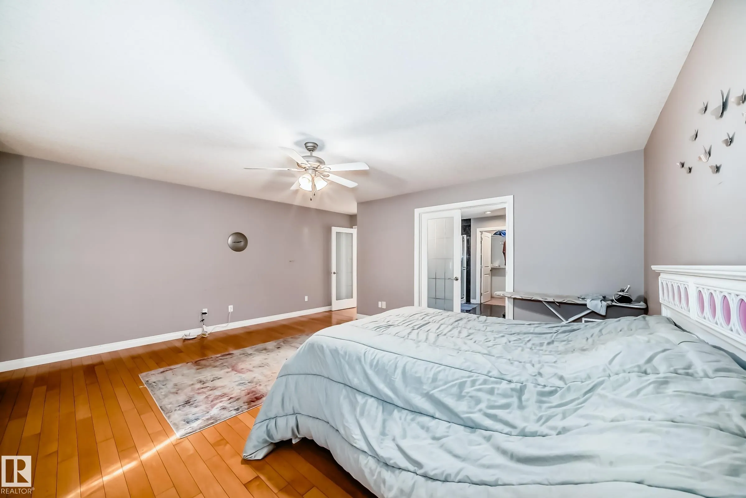 13608 160 Avenue