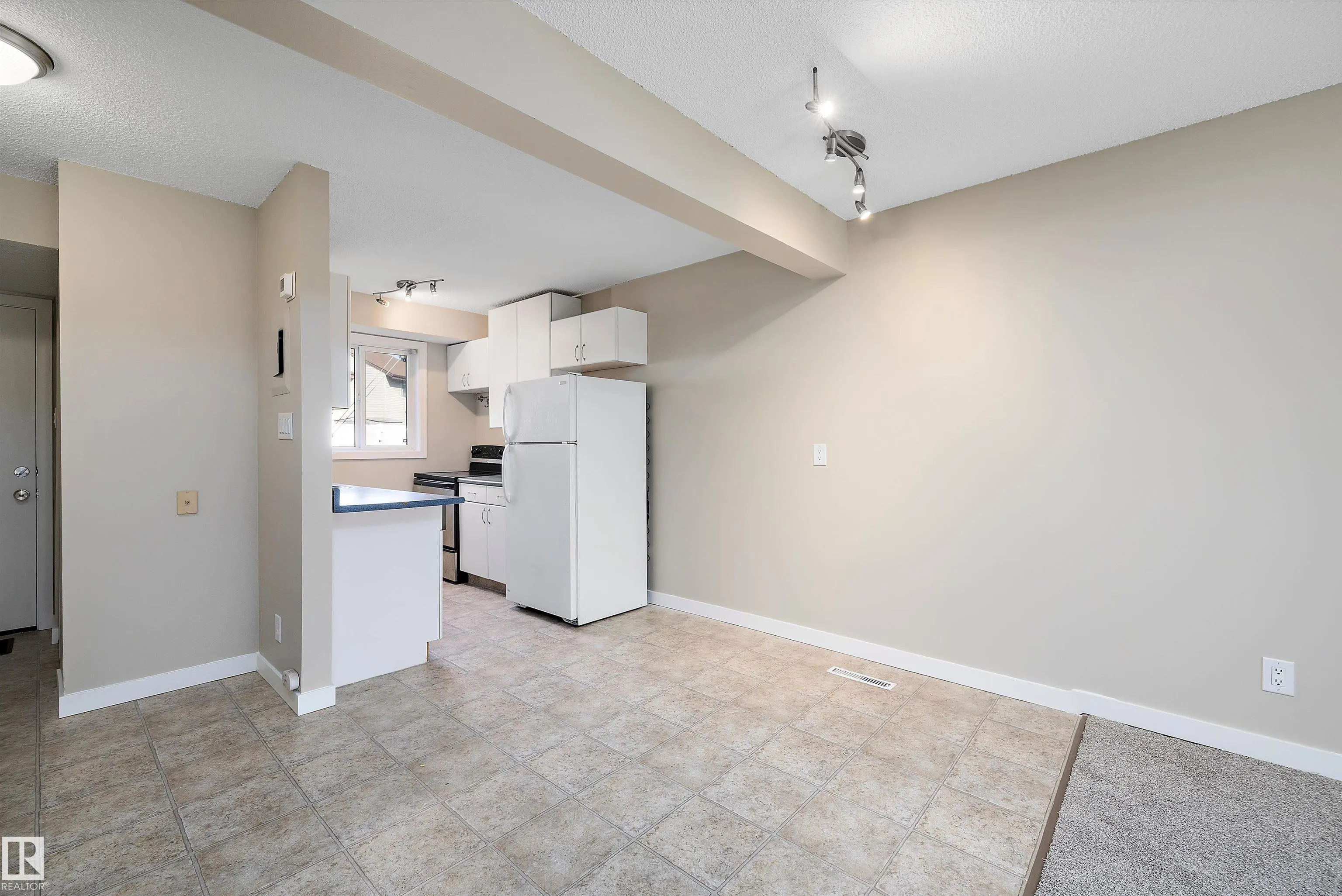 25F MEADOWLARK Village