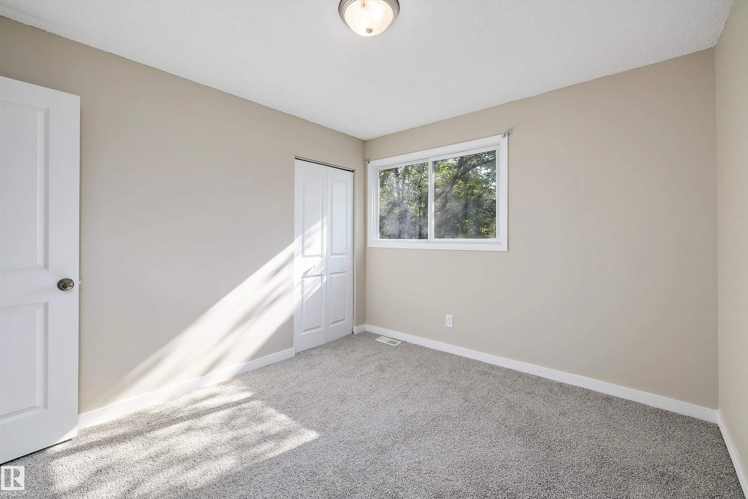 25F MEADOWLARK Village