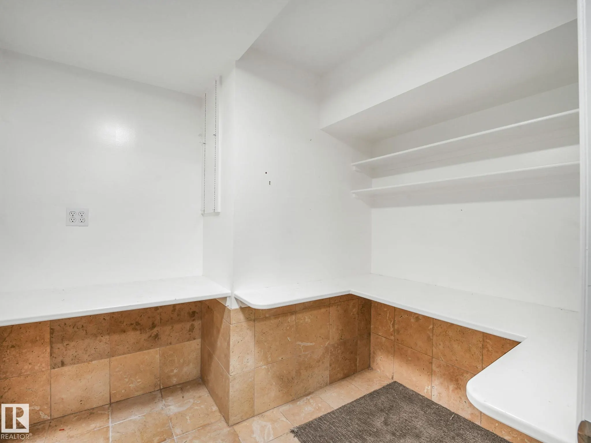 436 OLSEN Close
