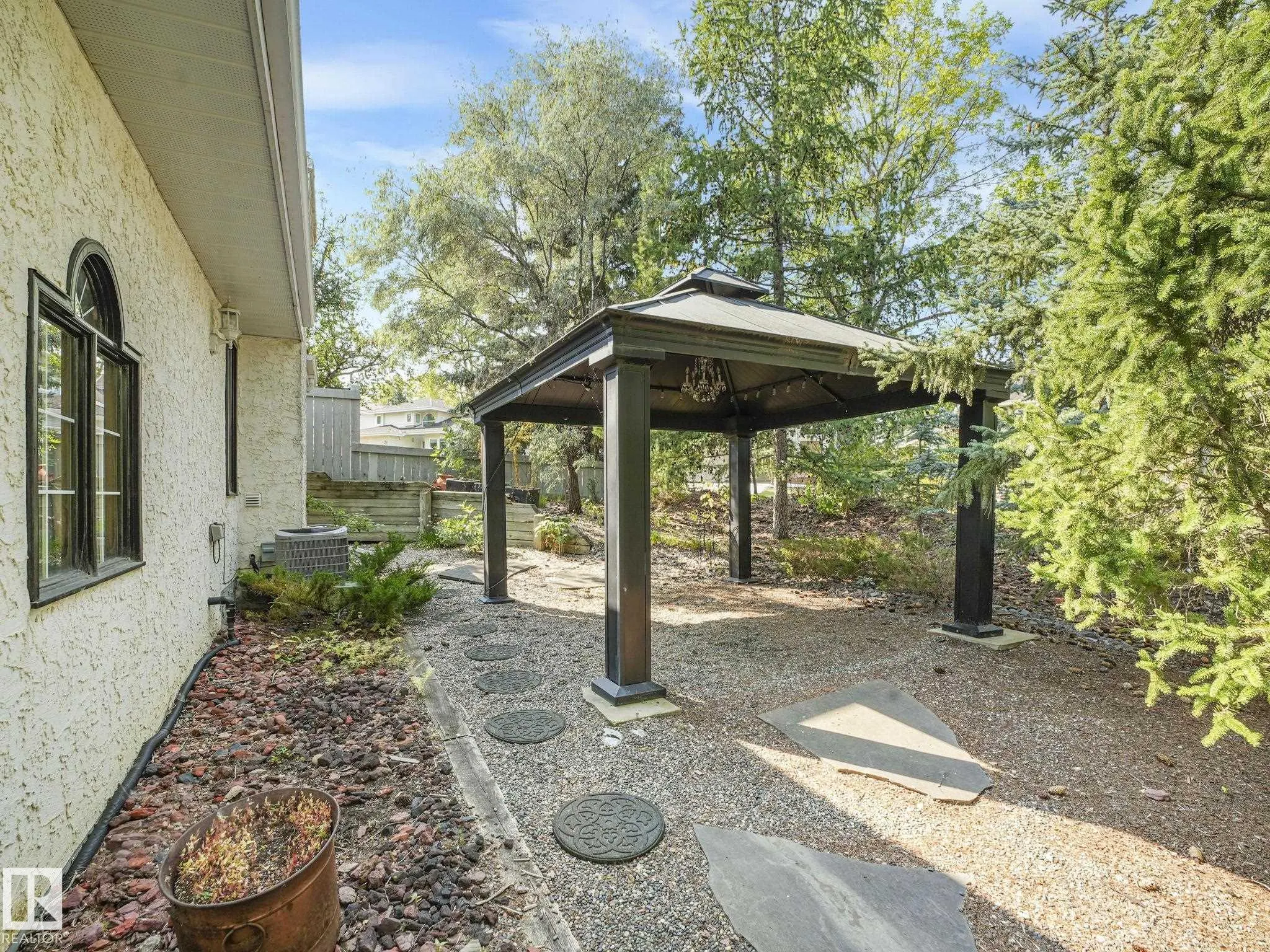 436 OLSEN Close