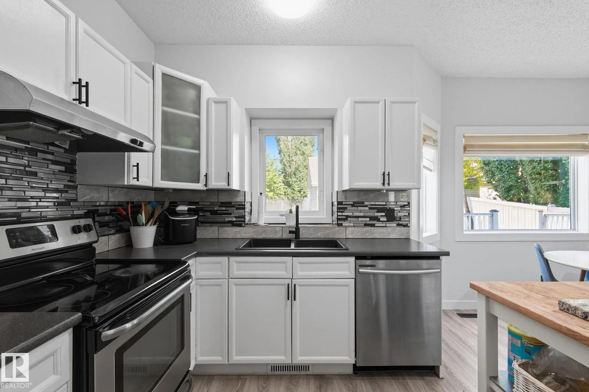 1986 Tomlinson Green