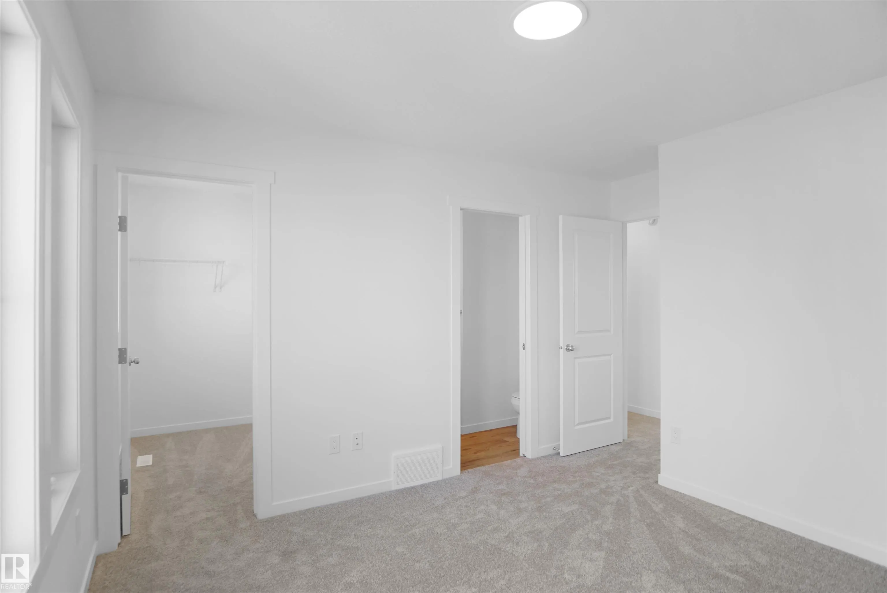 1025 Secord Promenade