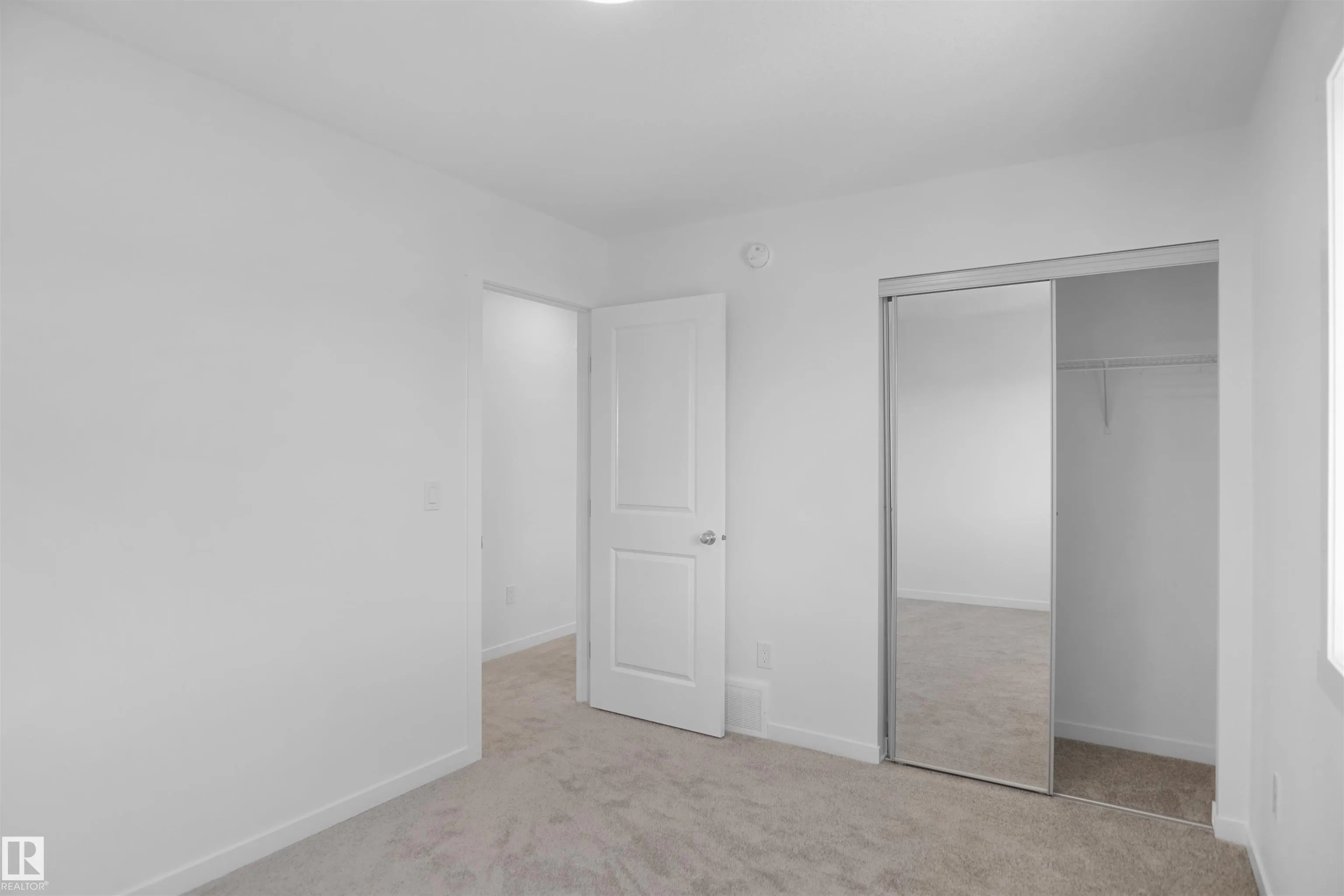 1025 Secord Promenade