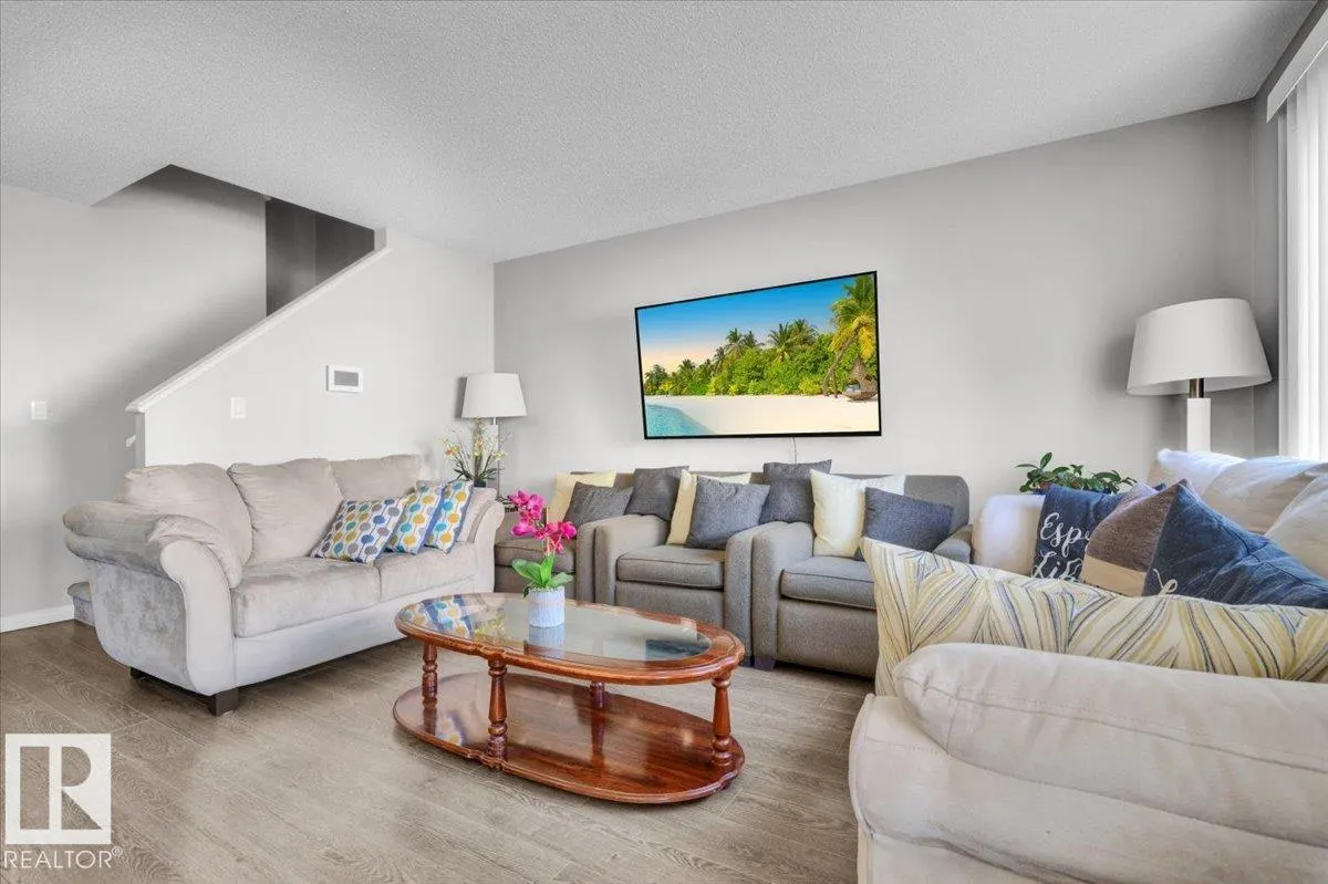 745 EAGLESON Crescent