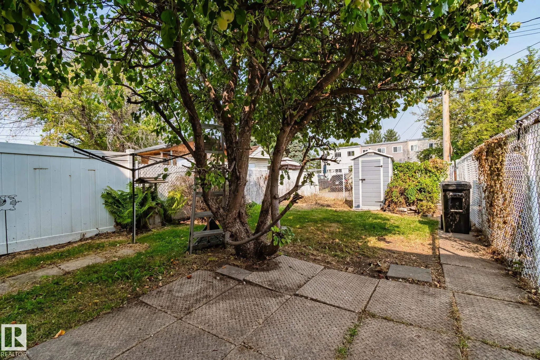 10328 LAUDER Avenue