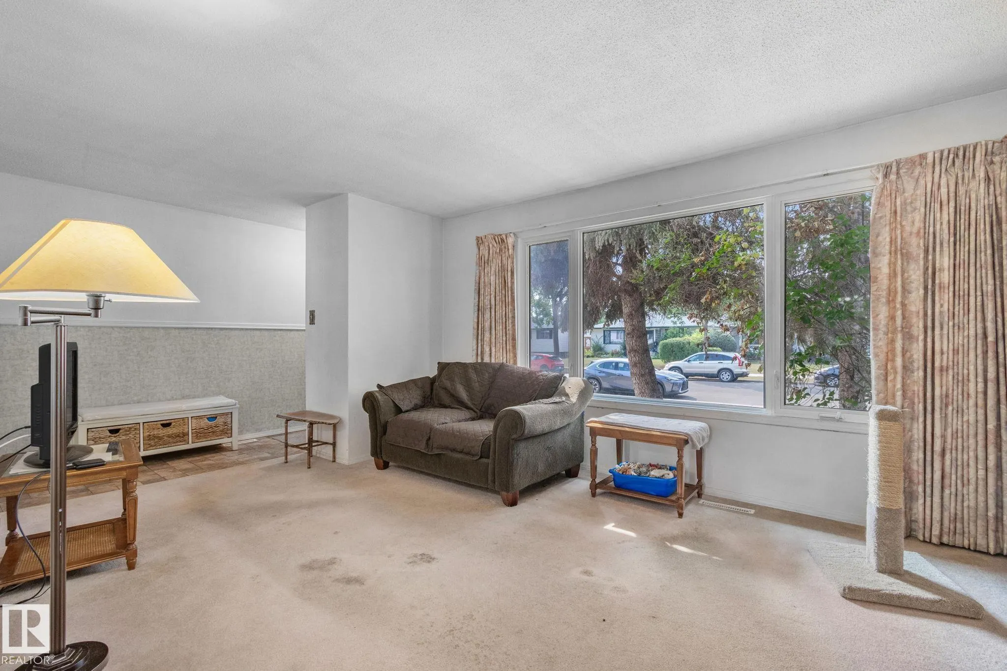 10328 LAUDER Avenue