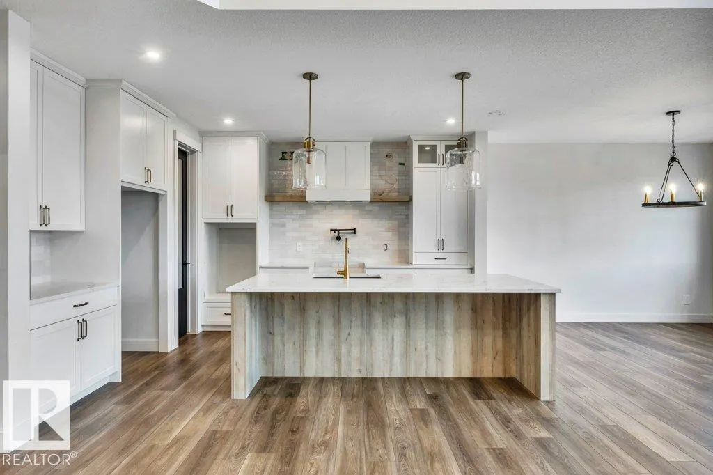 68 Eldridge Point(e)