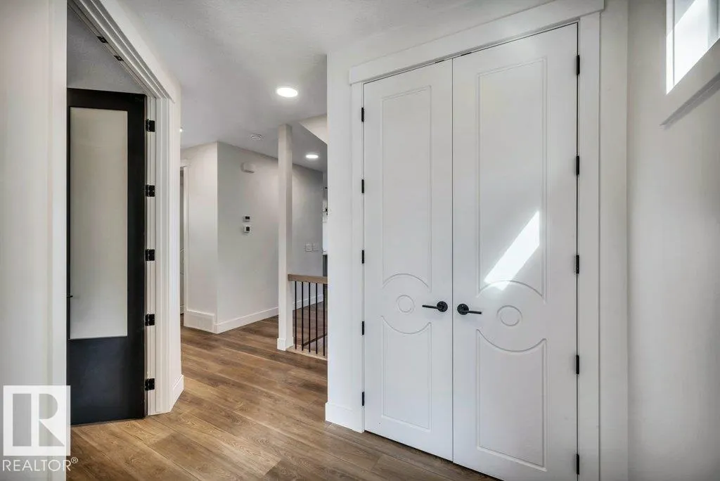 68 Eldridge Point(e)