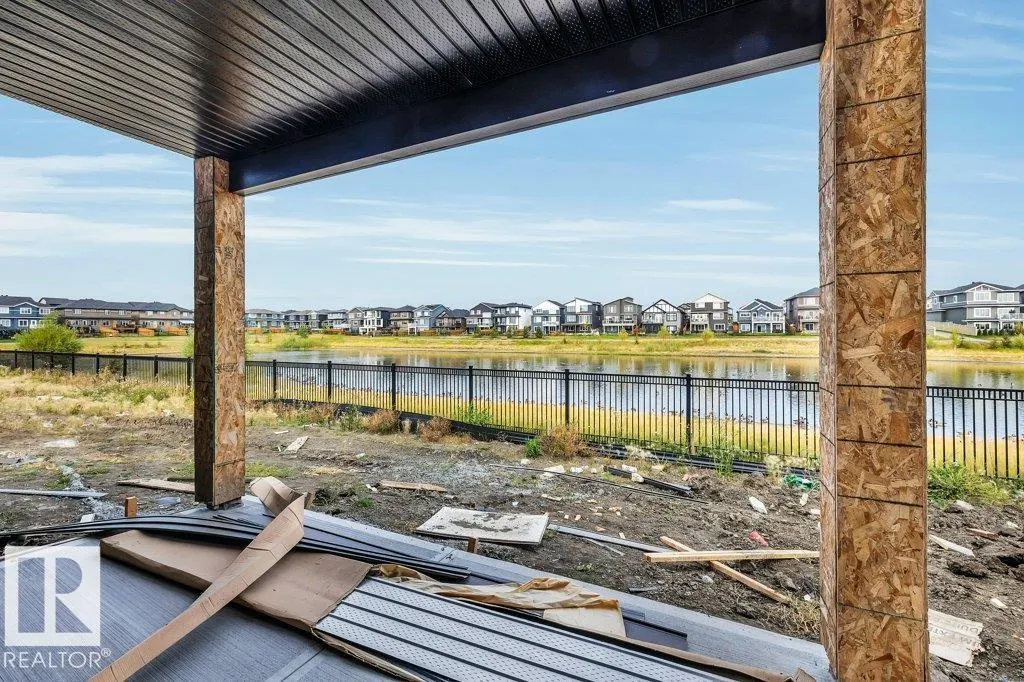 68 Eldridge Point(e)