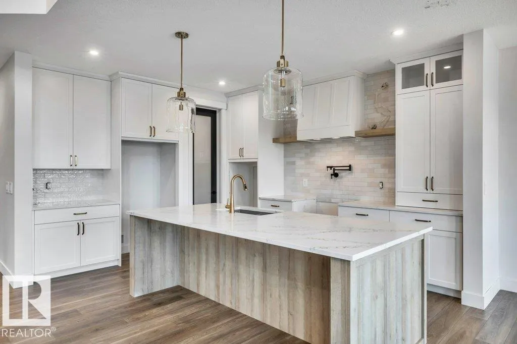 68 Eldridge Point(e)