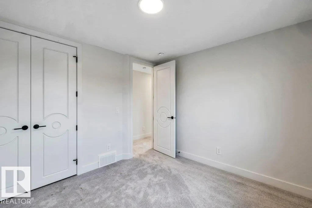 68 Eldridge Point(e)
