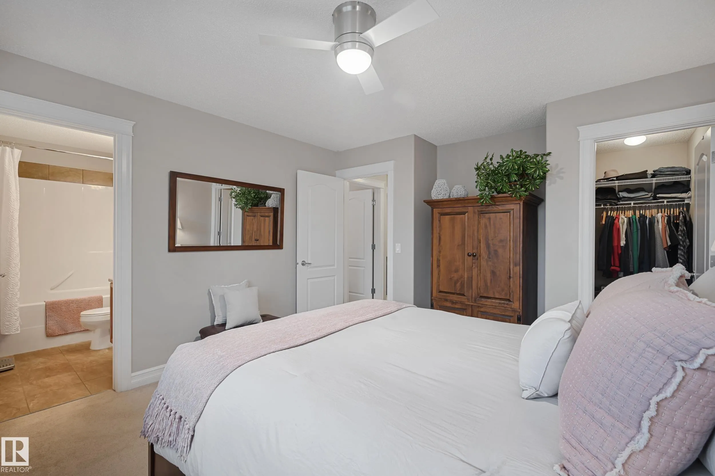 7 SPRING GROVE Crescent