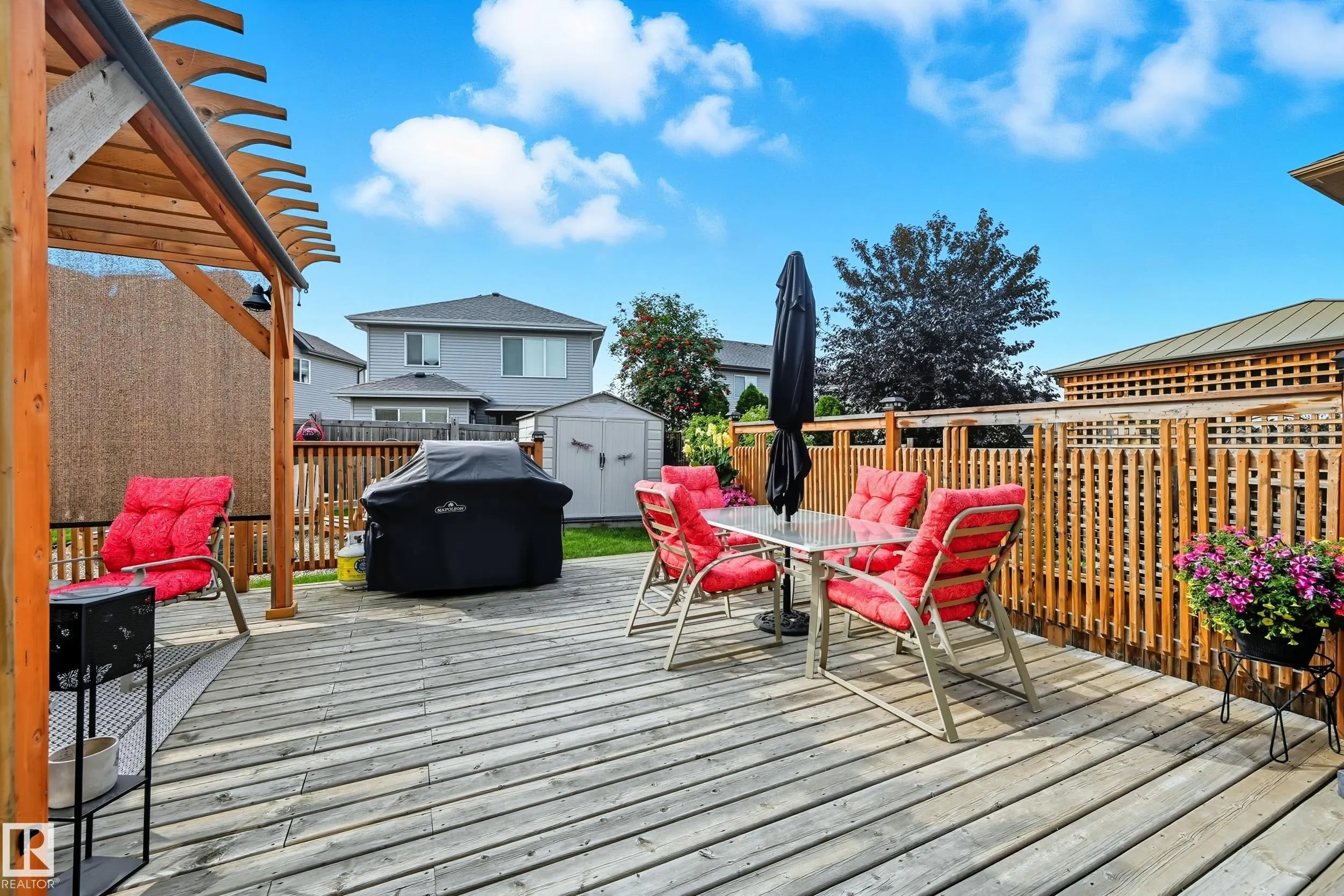 7 SPRING GROVE Crescent