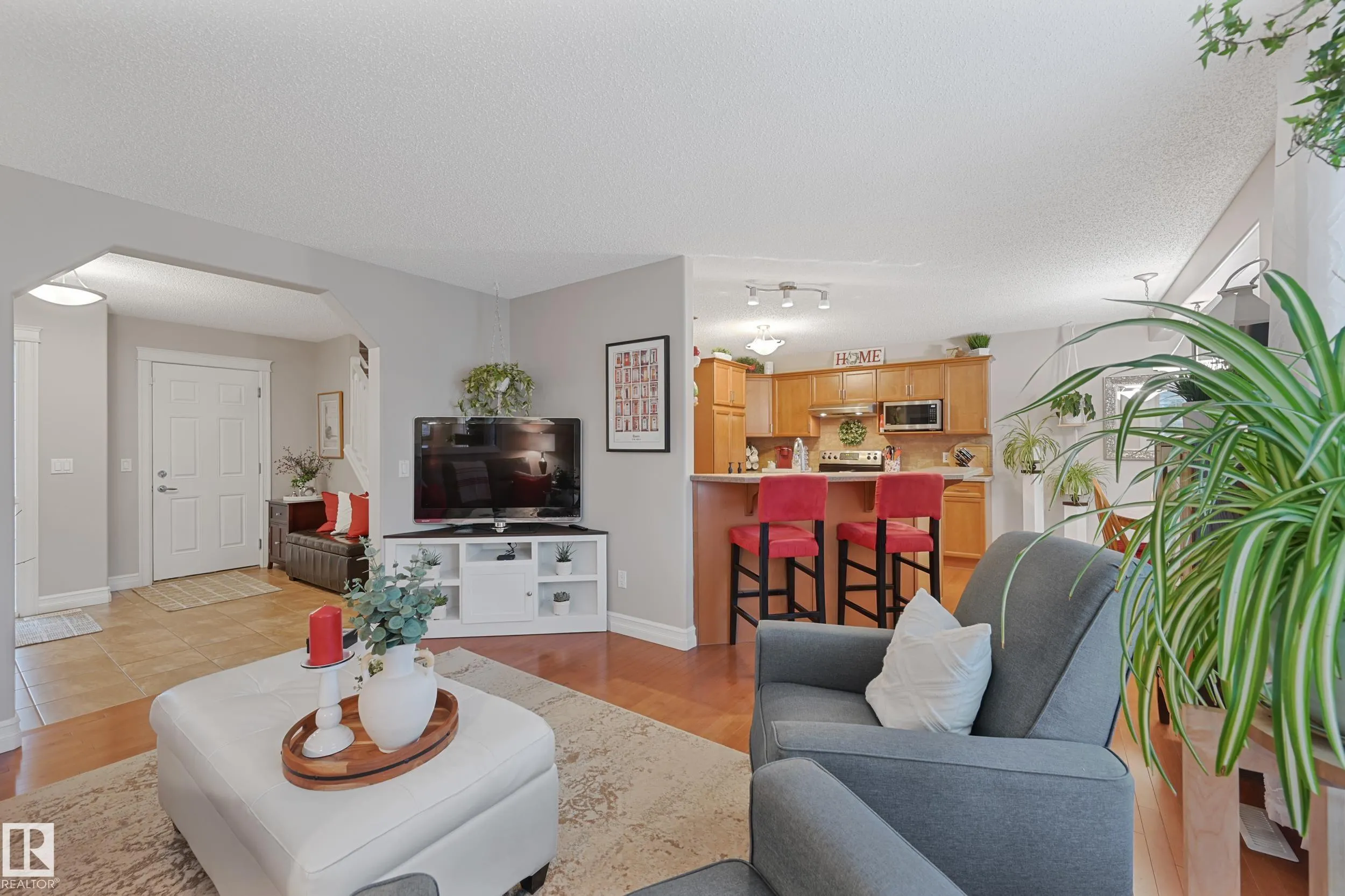 7 SPRING GROVE Crescent