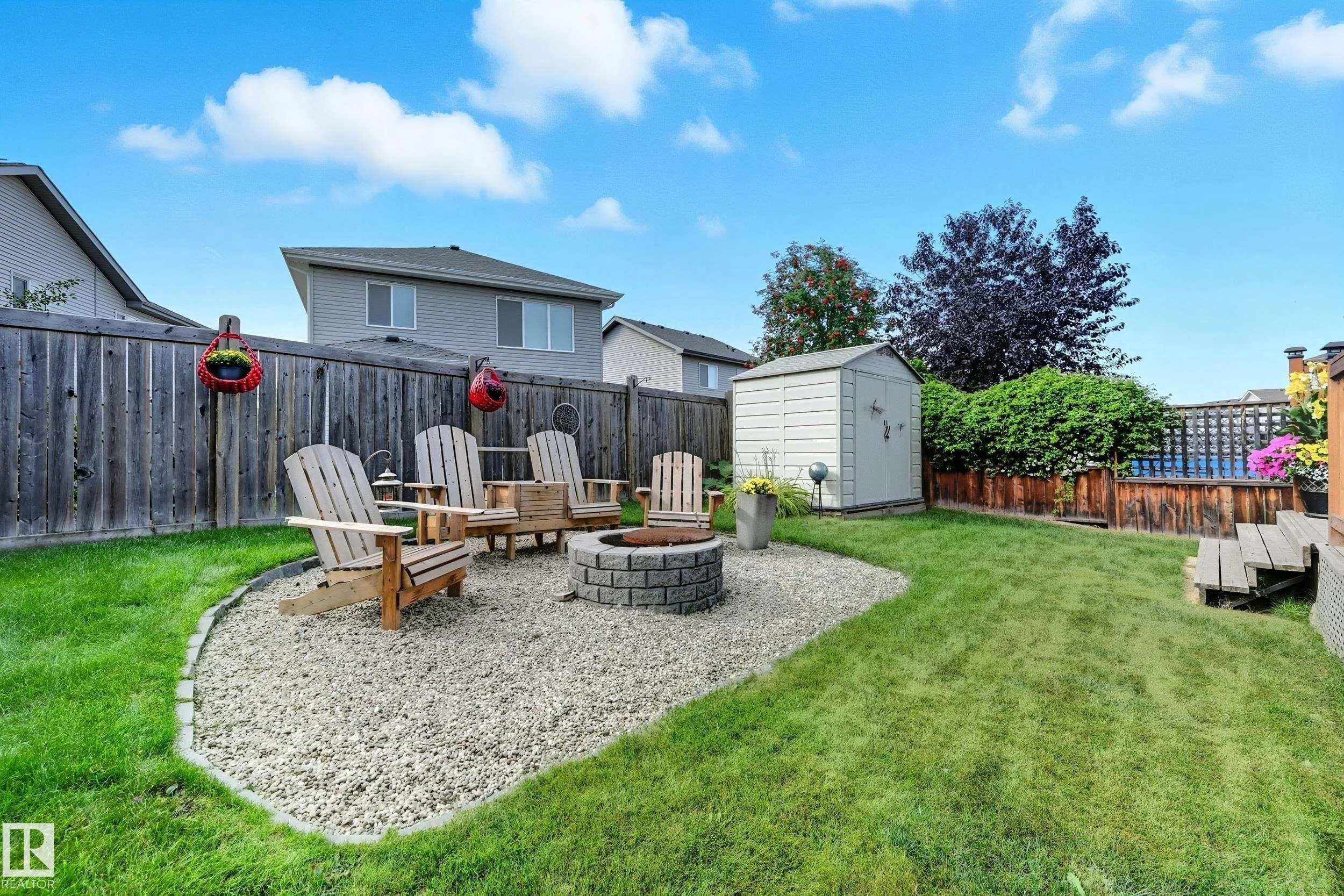 7 SPRING GROVE Crescent
