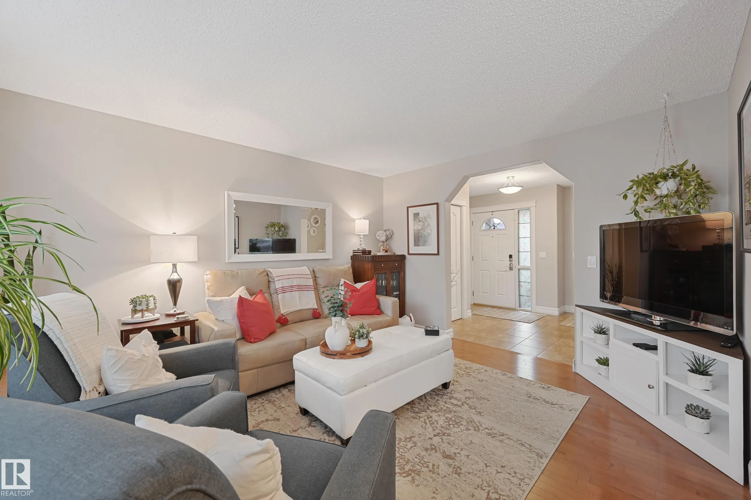 7 SPRING GROVE Crescent