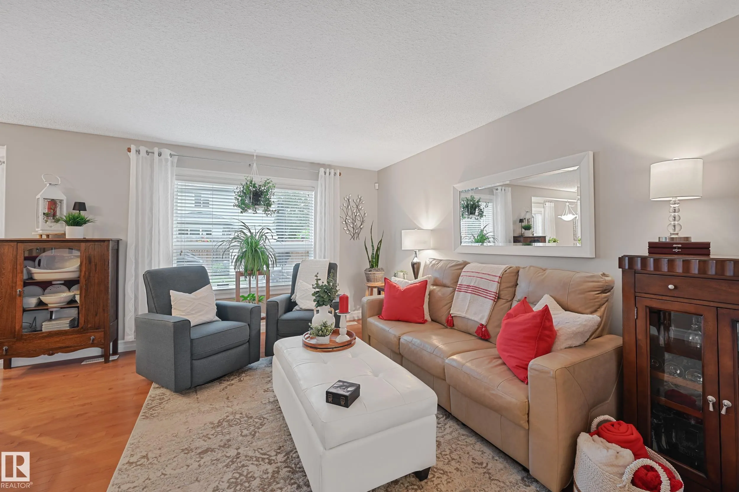 7 SPRING GROVE Crescent