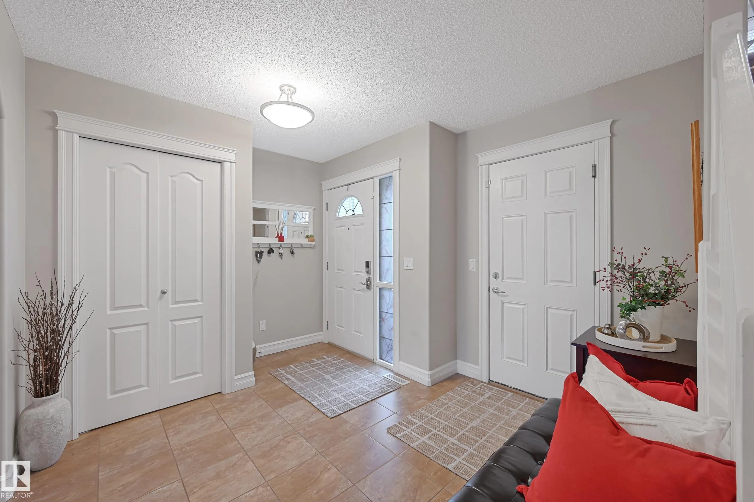 7 SPRING GROVE Crescent