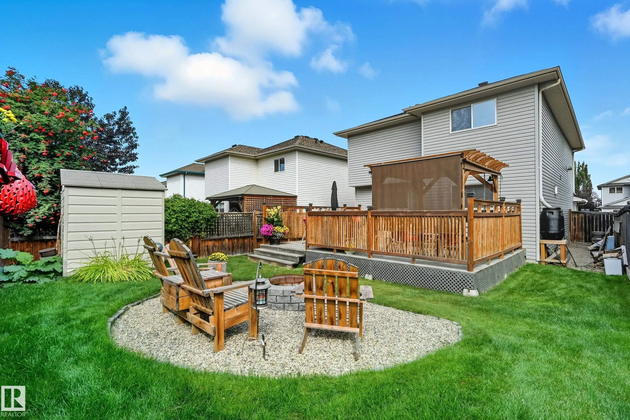 7 SPRING GROVE Crescent