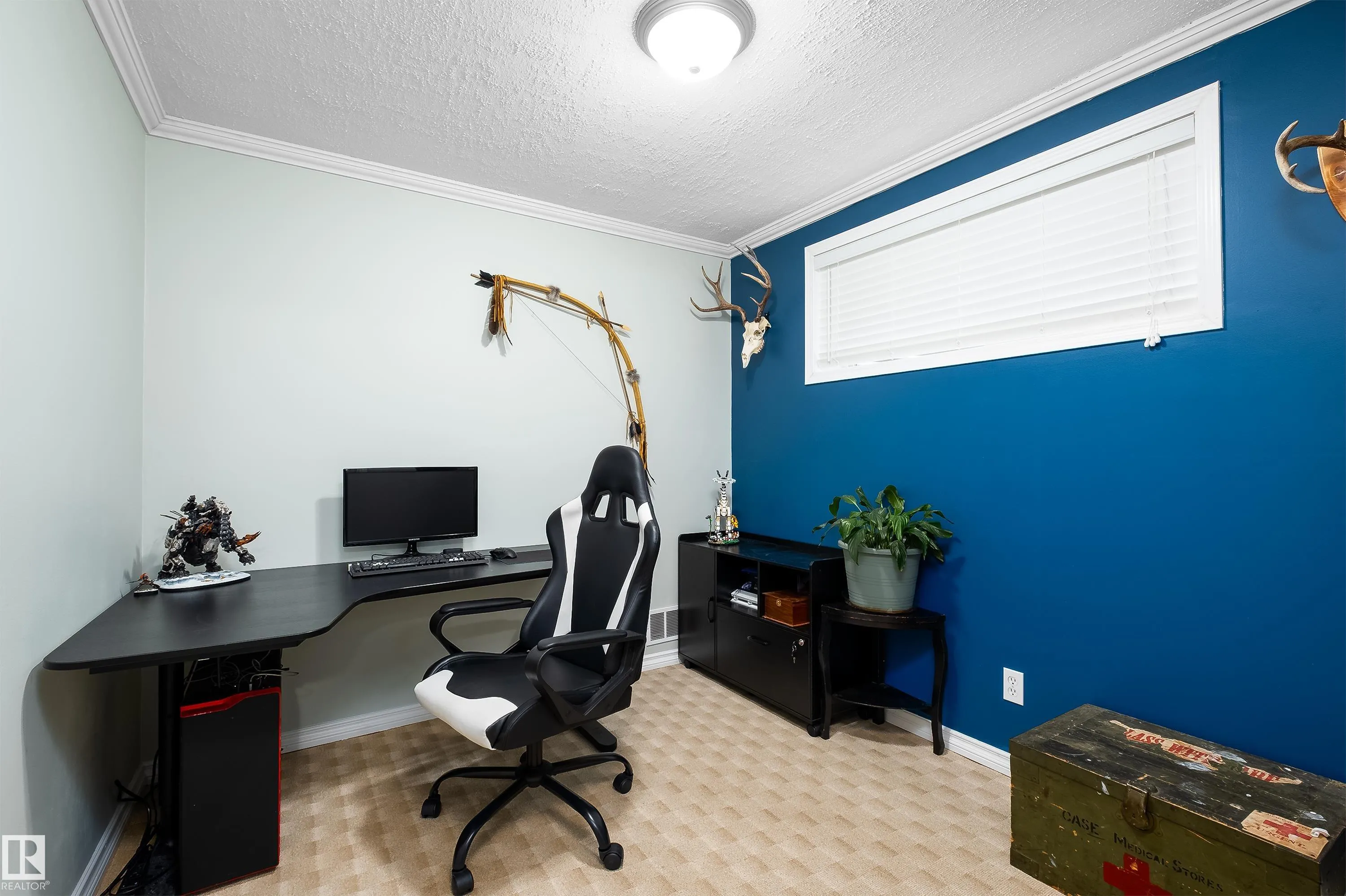 8 Cote Close