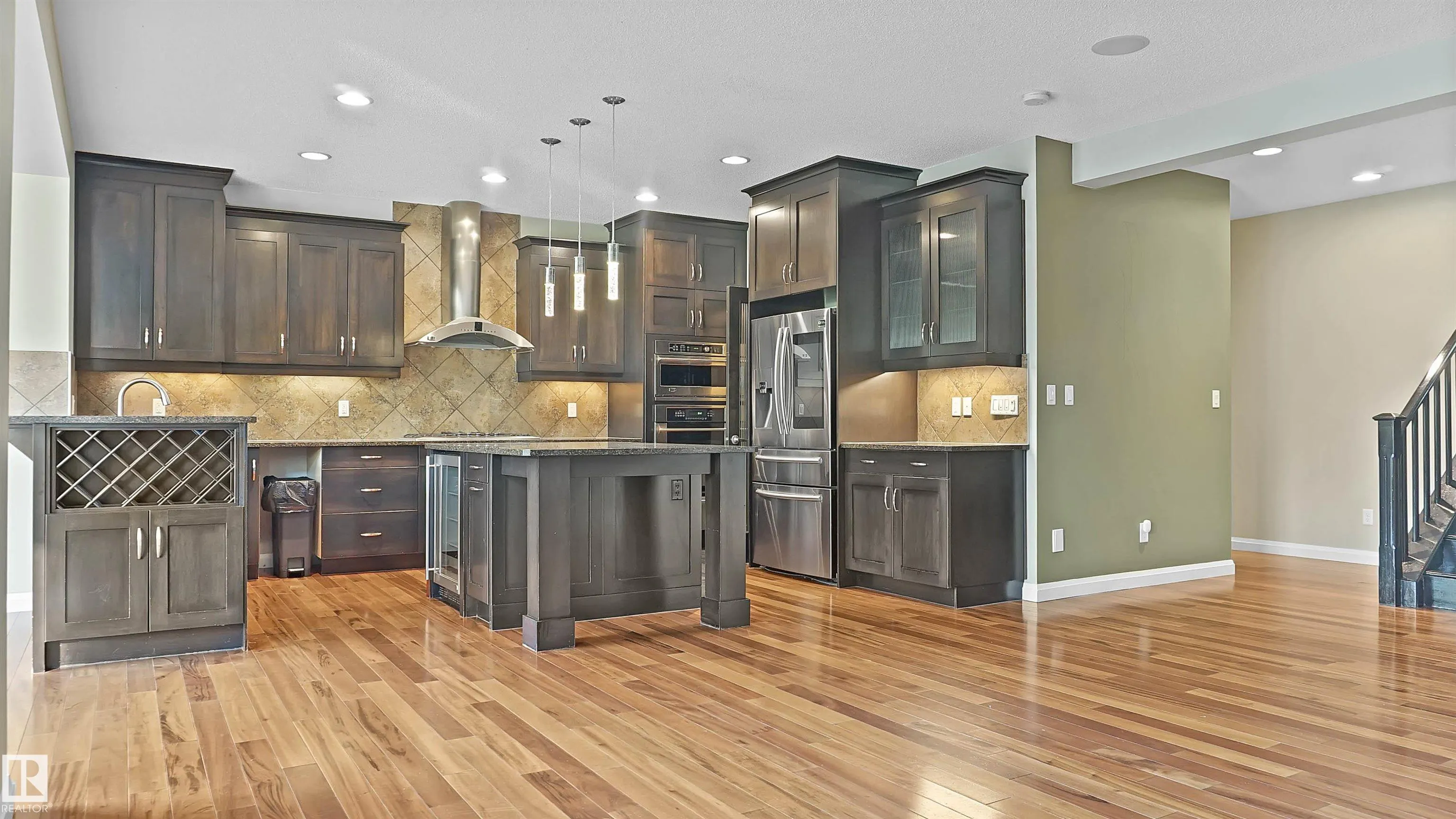 5168 SUNVIEW Drive