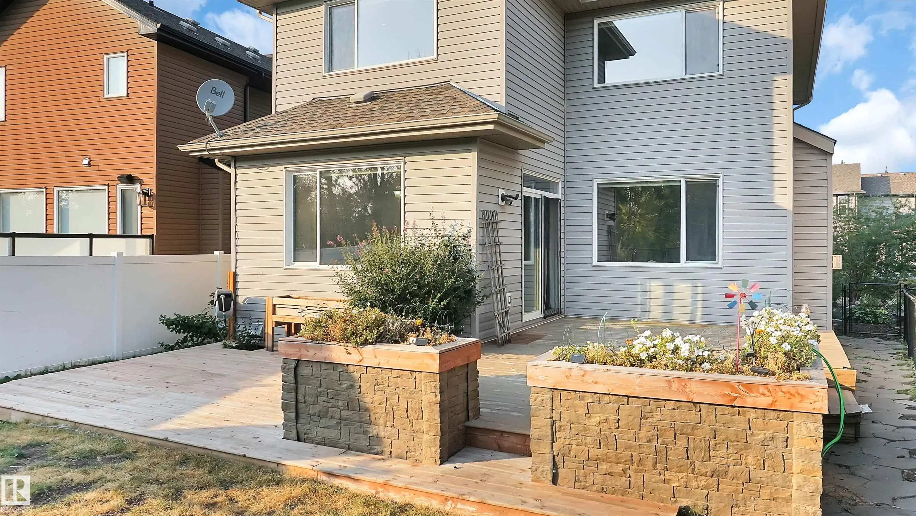 5168 SUNVIEW Drive