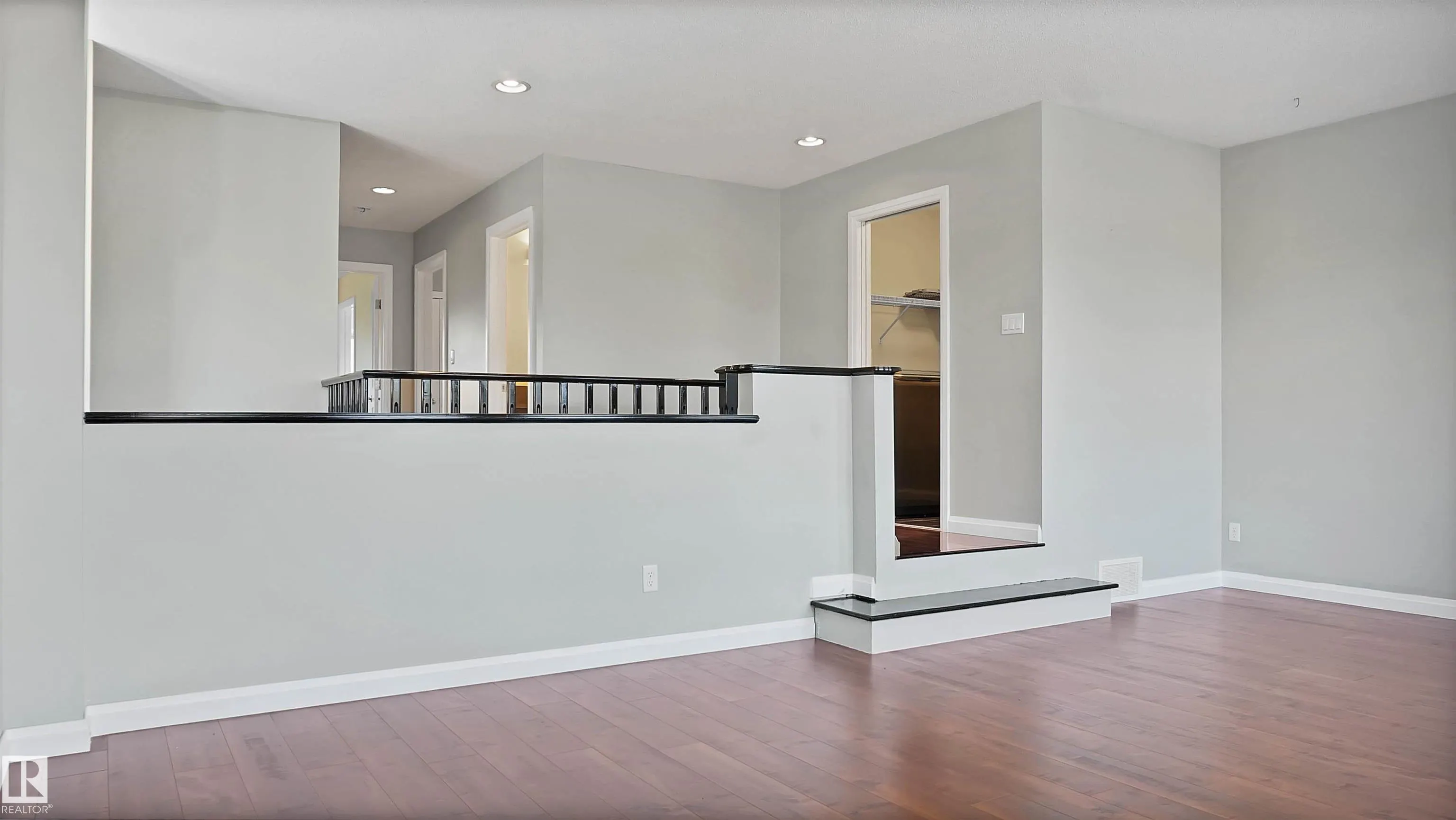 5168 SUNVIEW Drive