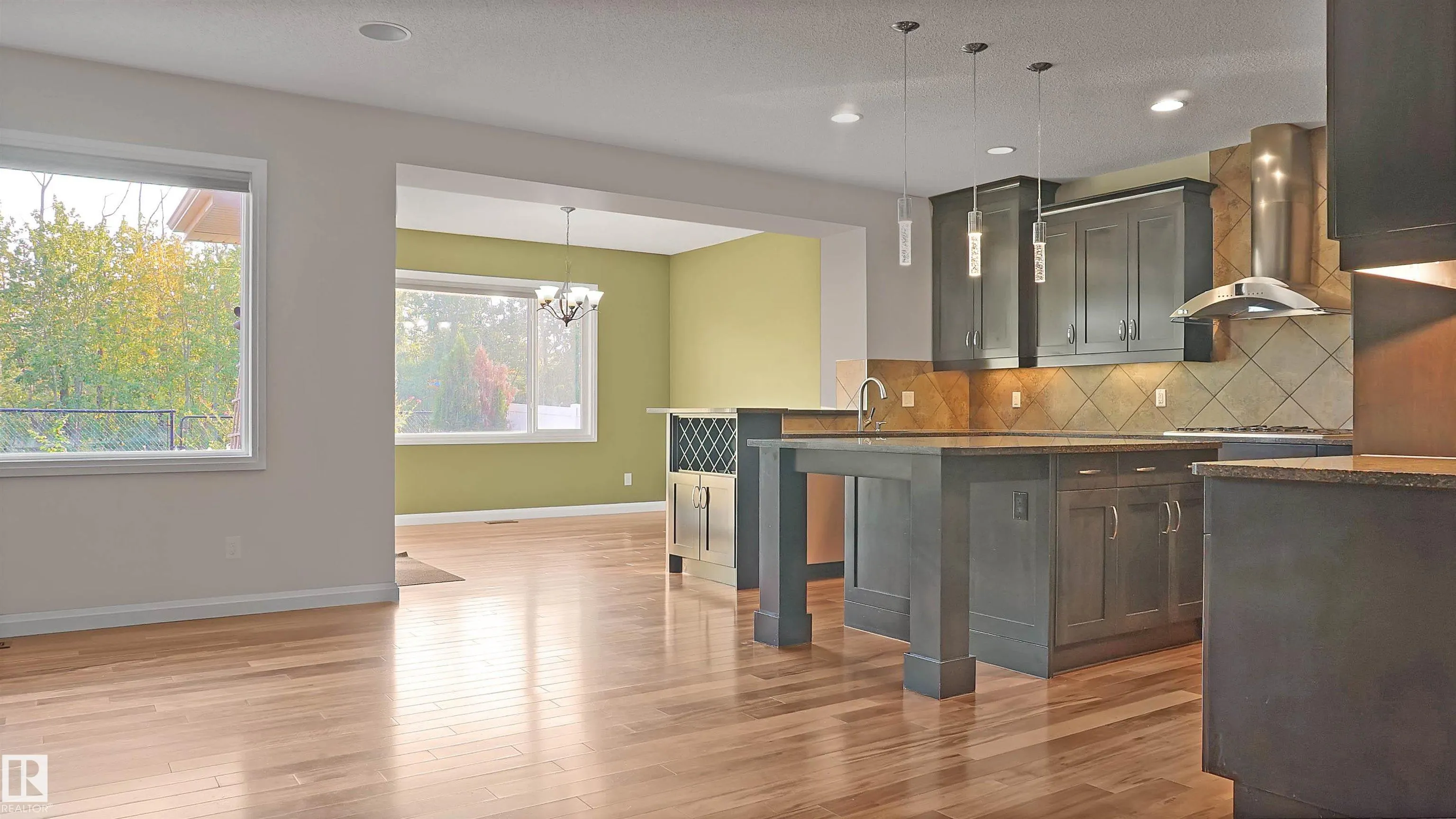 5168 SUNVIEW Drive