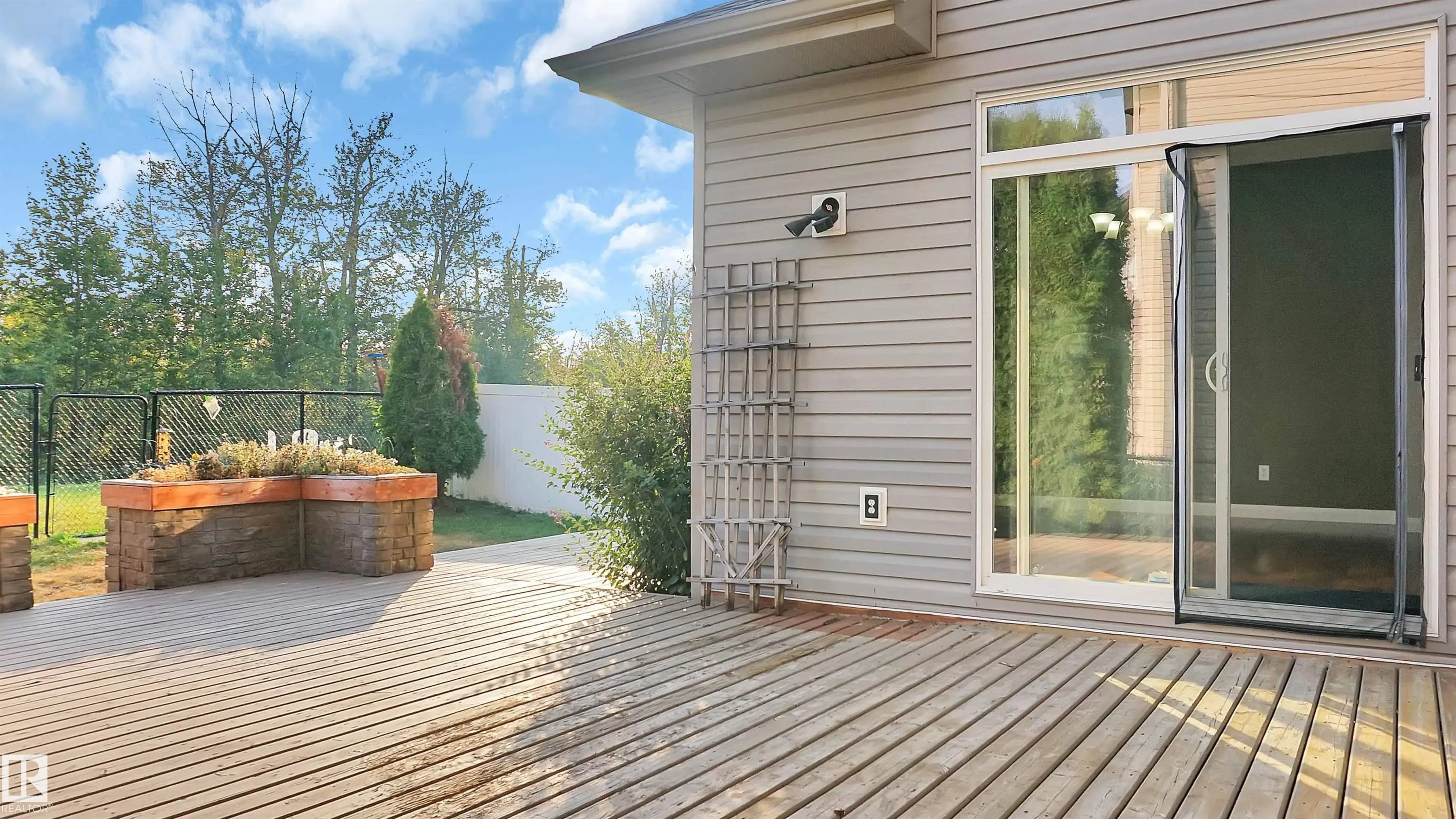 5168 SUNVIEW Drive