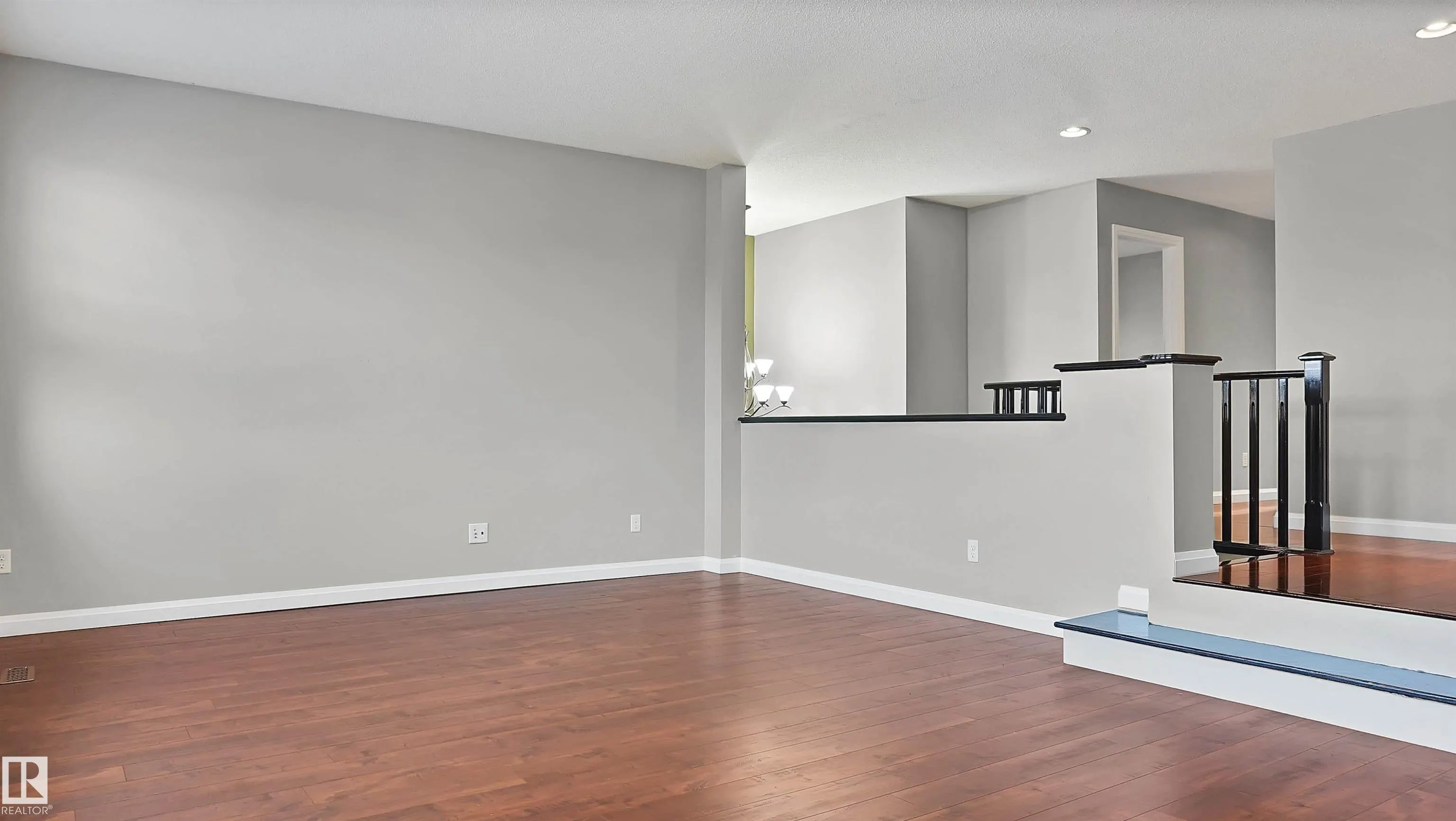 5168 SUNVIEW Drive
