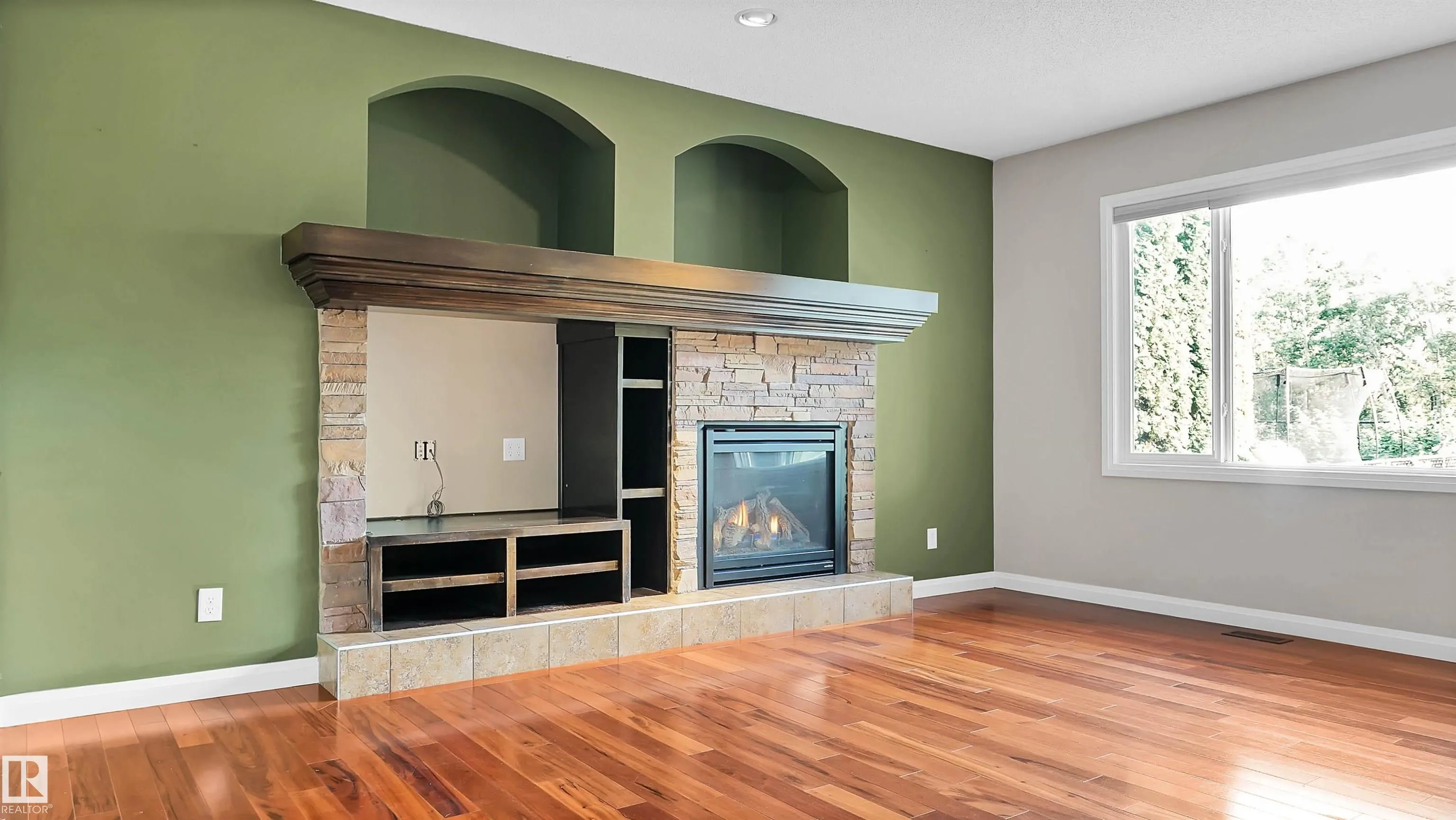 5168 SUNVIEW Drive