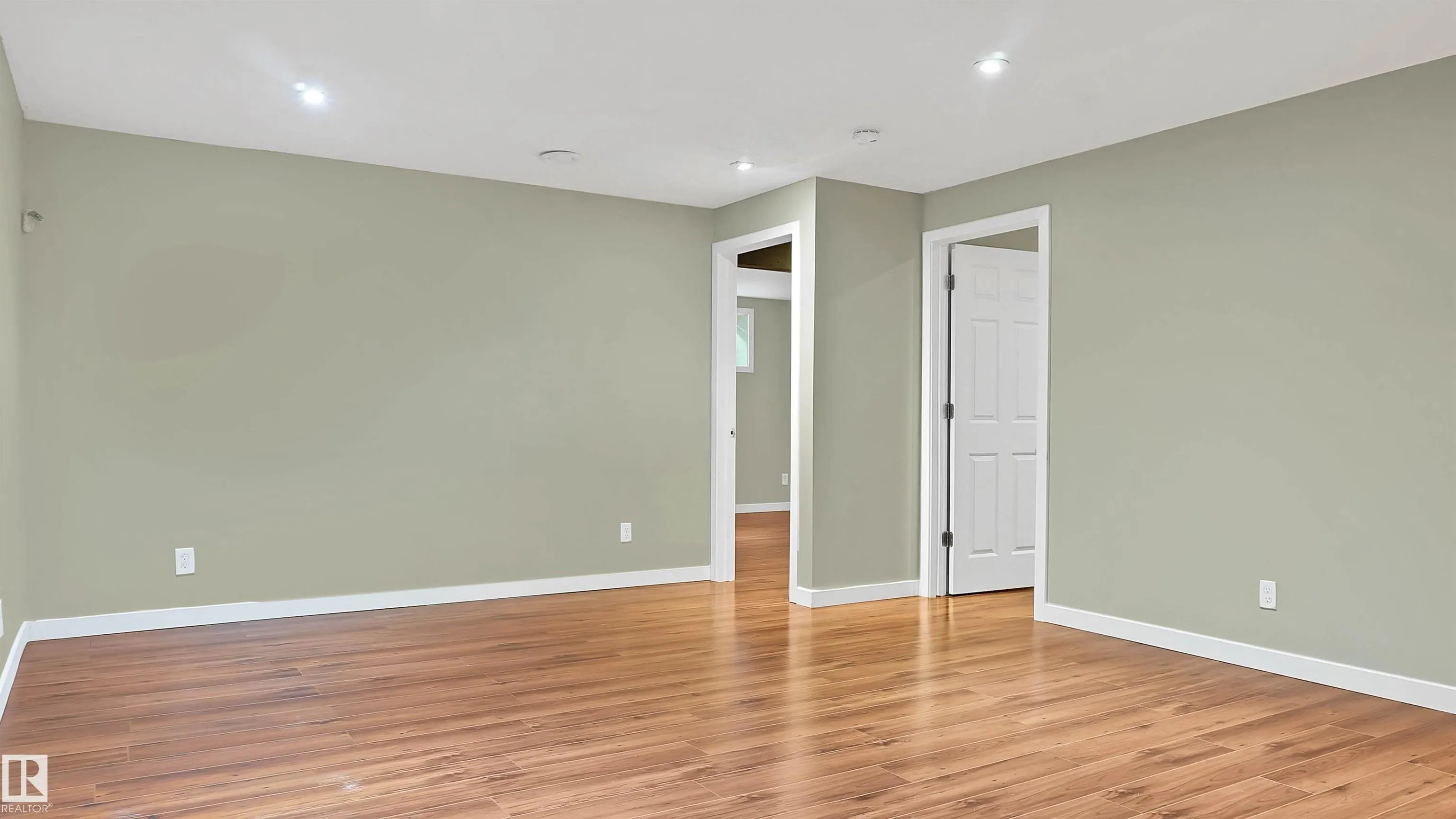 5168 SUNVIEW Drive
