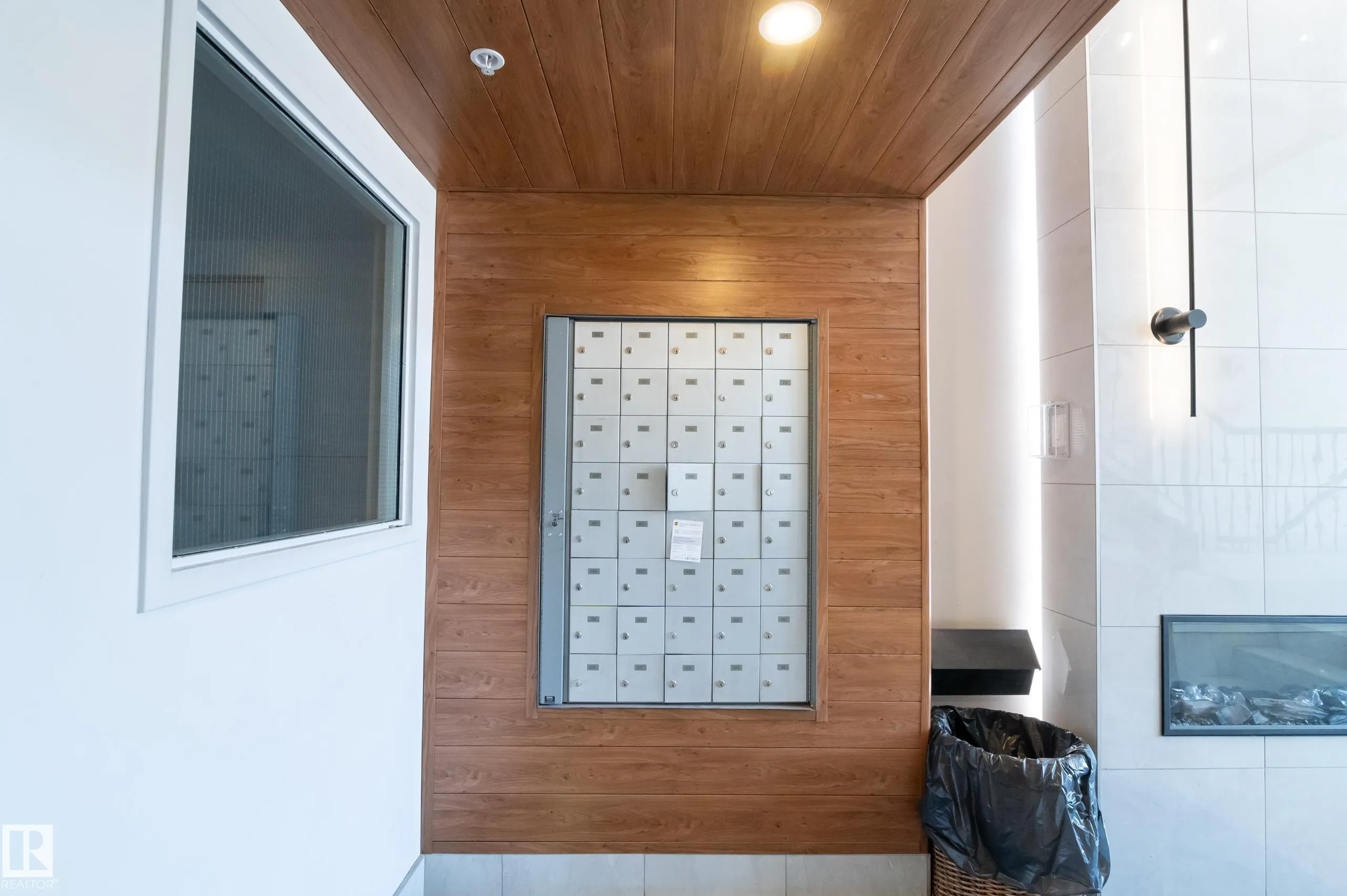 10606 102 Avenue