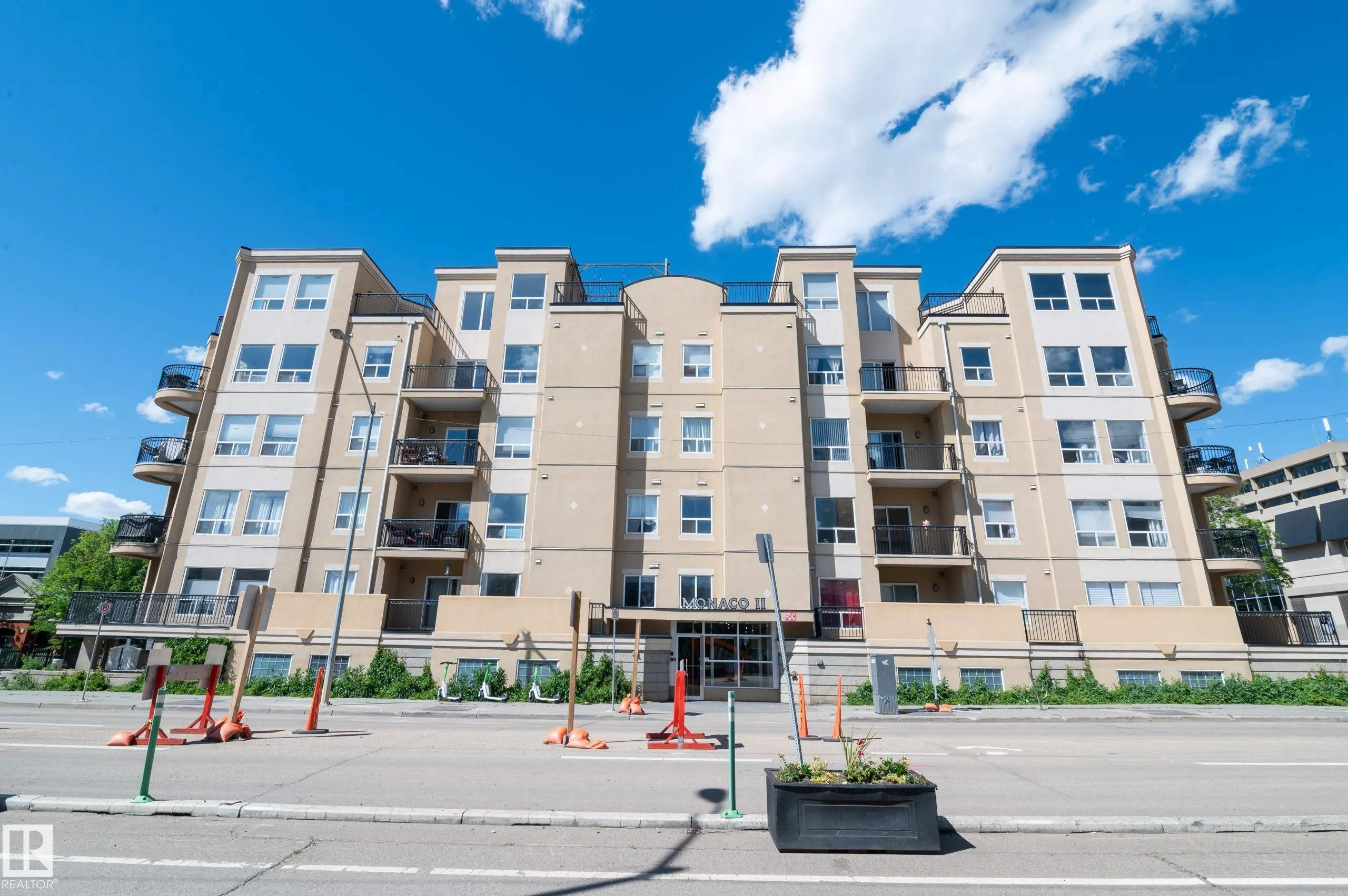 10606 102 Avenue